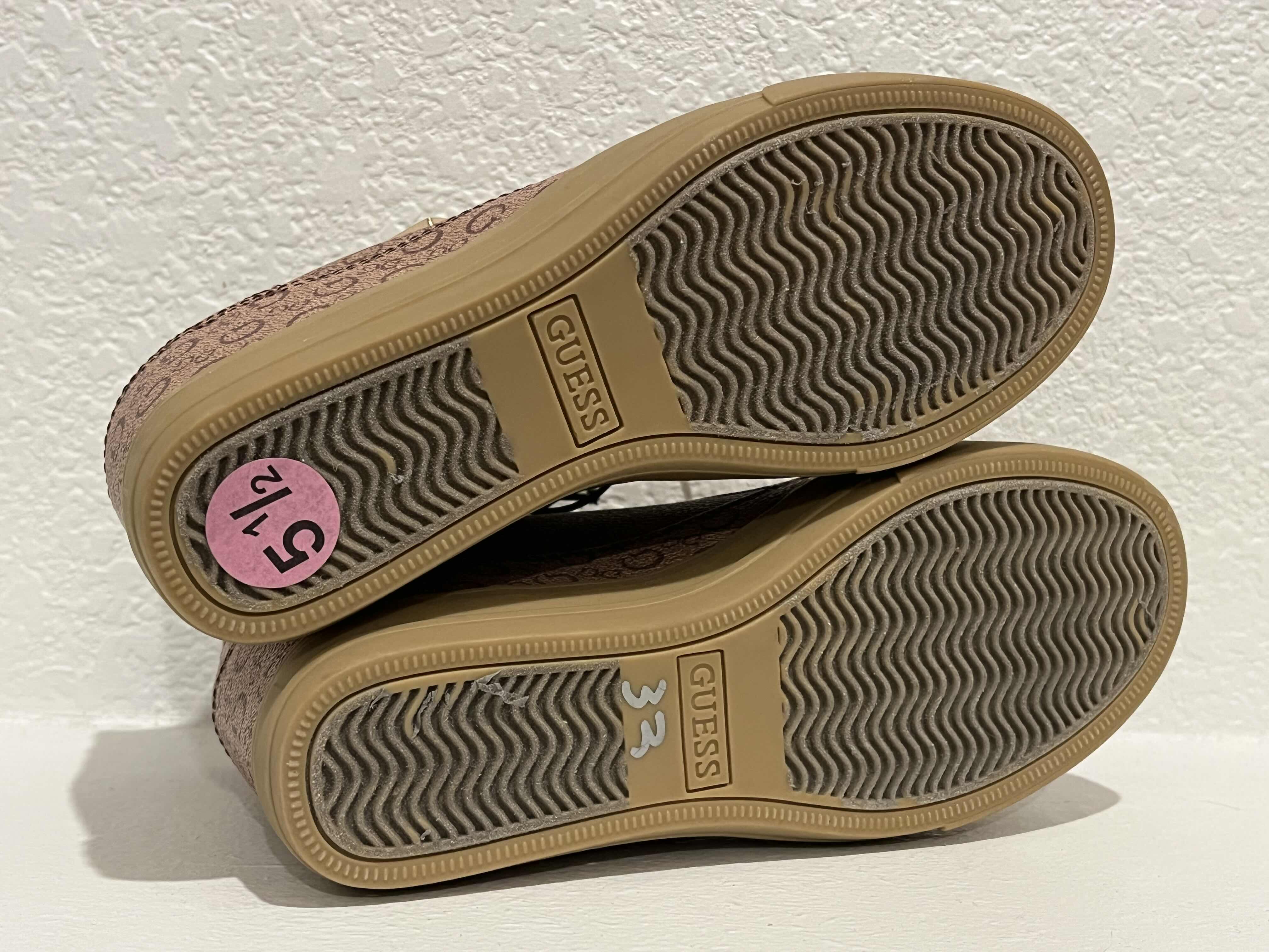 Photo 1 of NEW GUESS LEATHER SHOES WOMENS SIZE 5.5