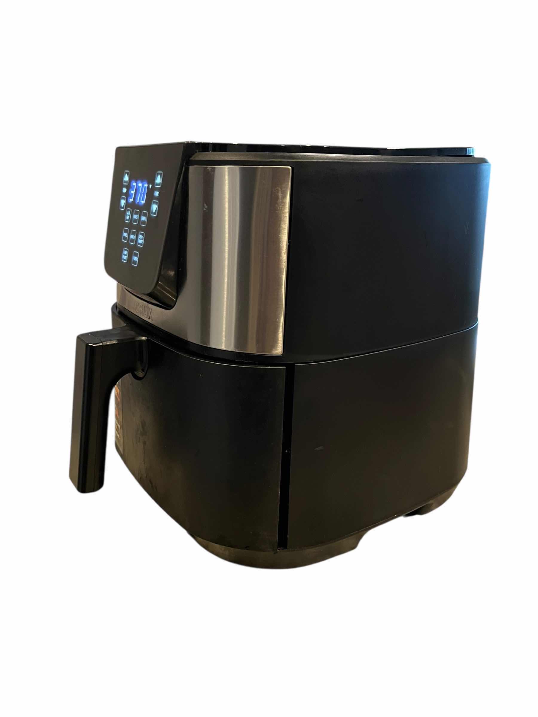 Photo 1 of CRUX 6.3QT AIR FRYER ZH-9705D