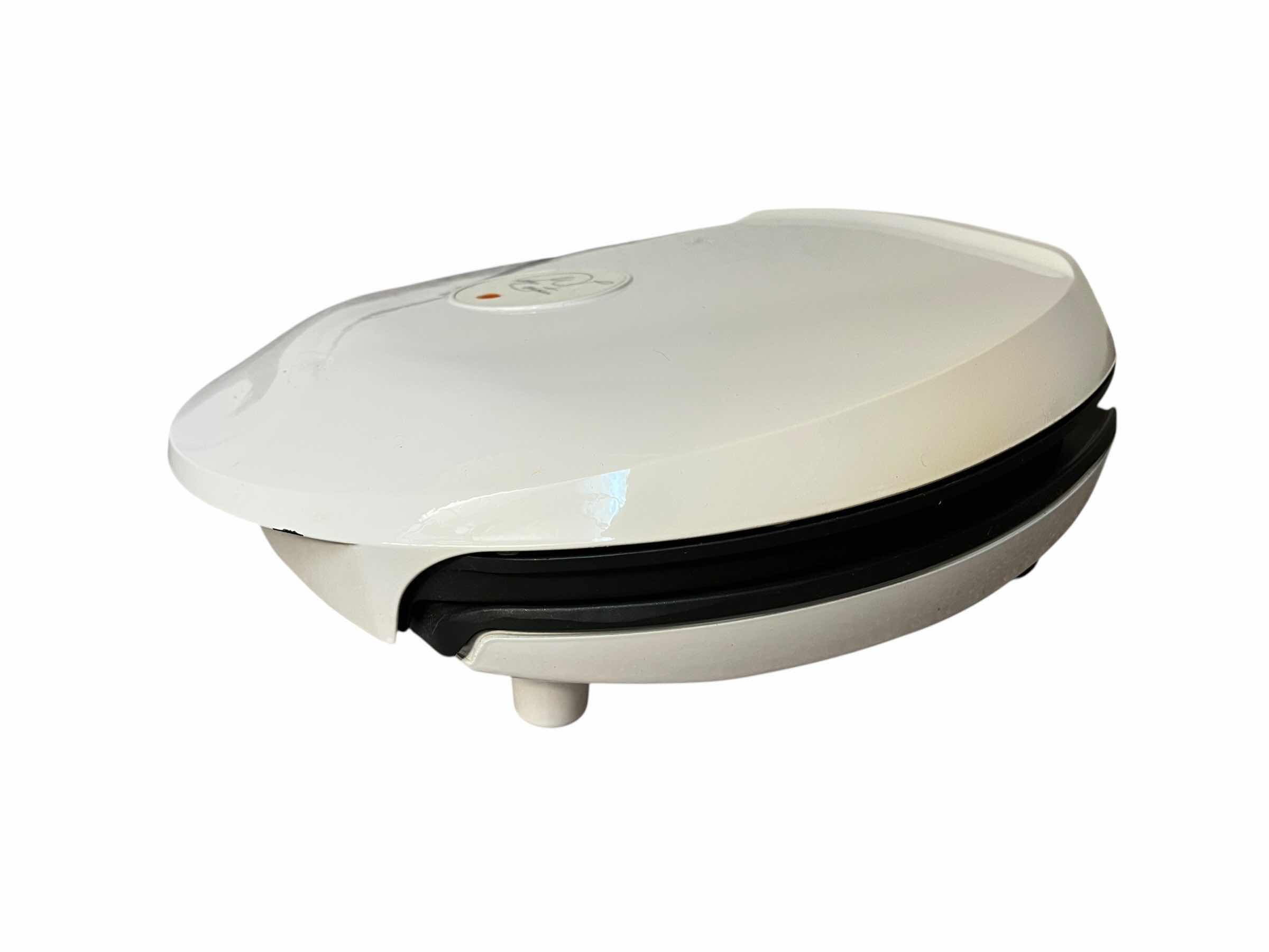 Photo 1 of GEORGE FOREMAN GRILLING MACHINE W 2 DRIP TRAYS GR–30