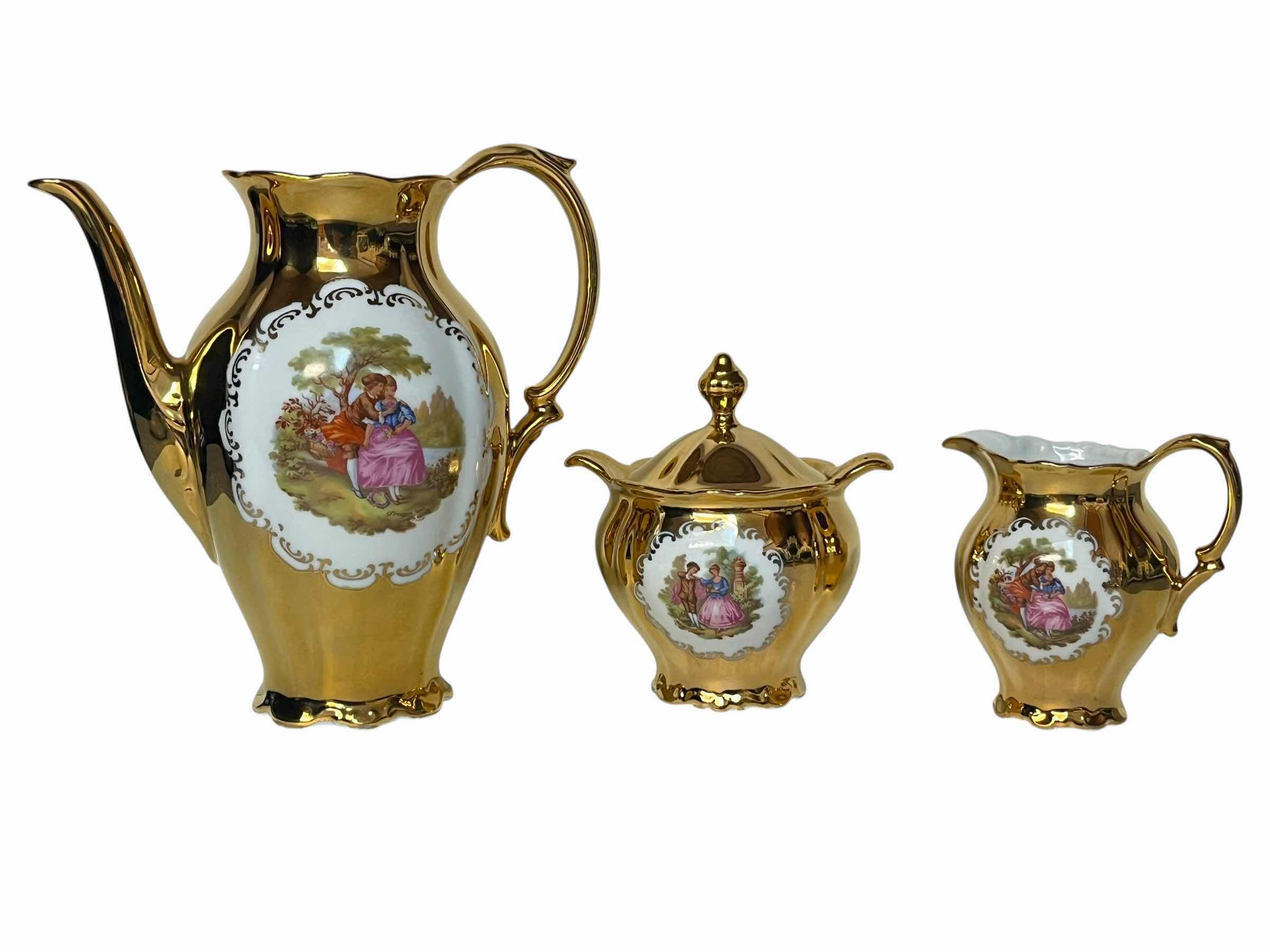 Photo 1 of ST BAVARIA GERMANY GOLD PORCELAIN FINE CHINA SET MC 40/S (15)