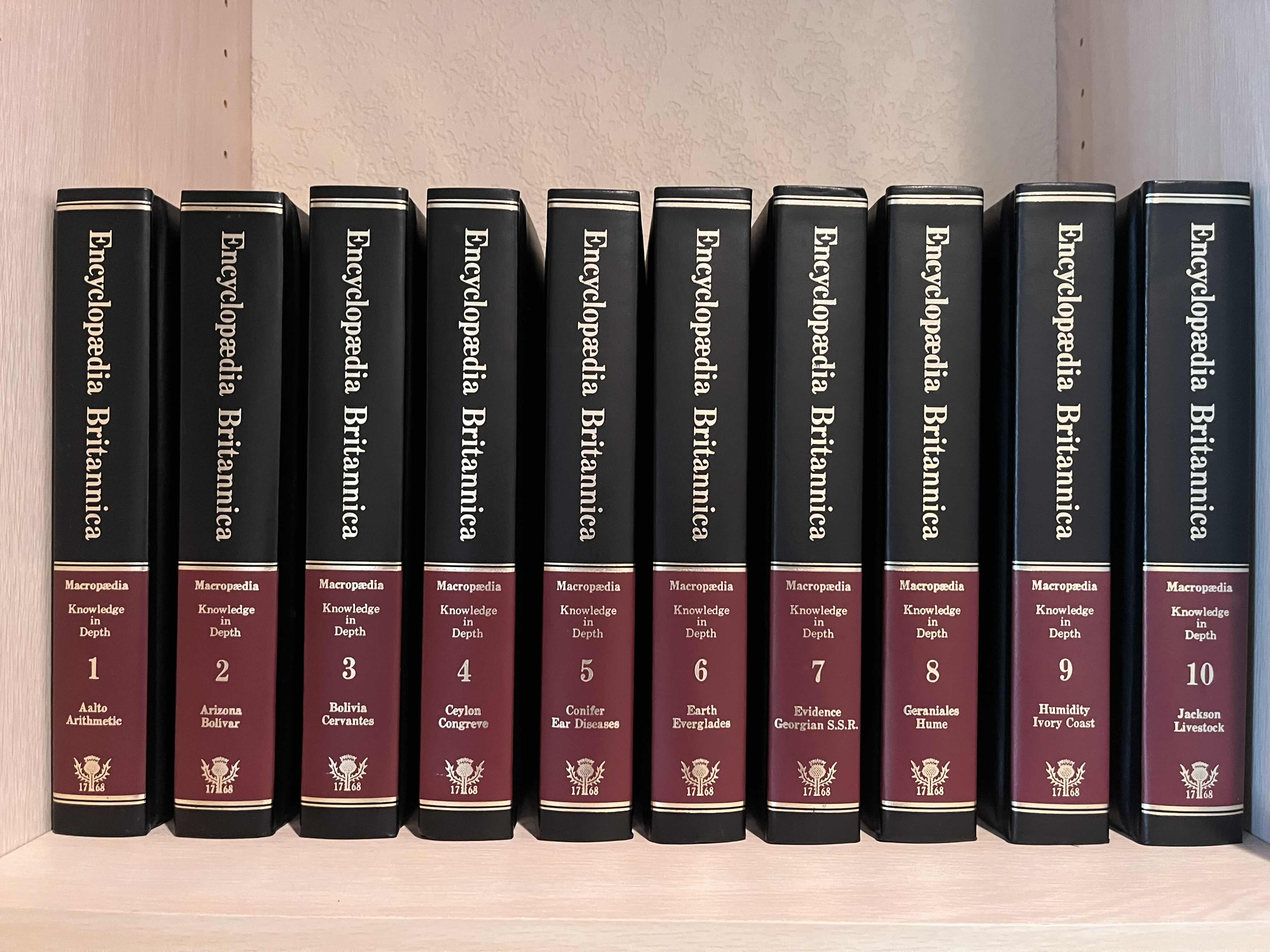 Photo 1 of ENCYCLOPEDIA BRITANNICA MACROPAEDIA KNOWLEDGE IN DEPTH SET VOLUME 1 – 19