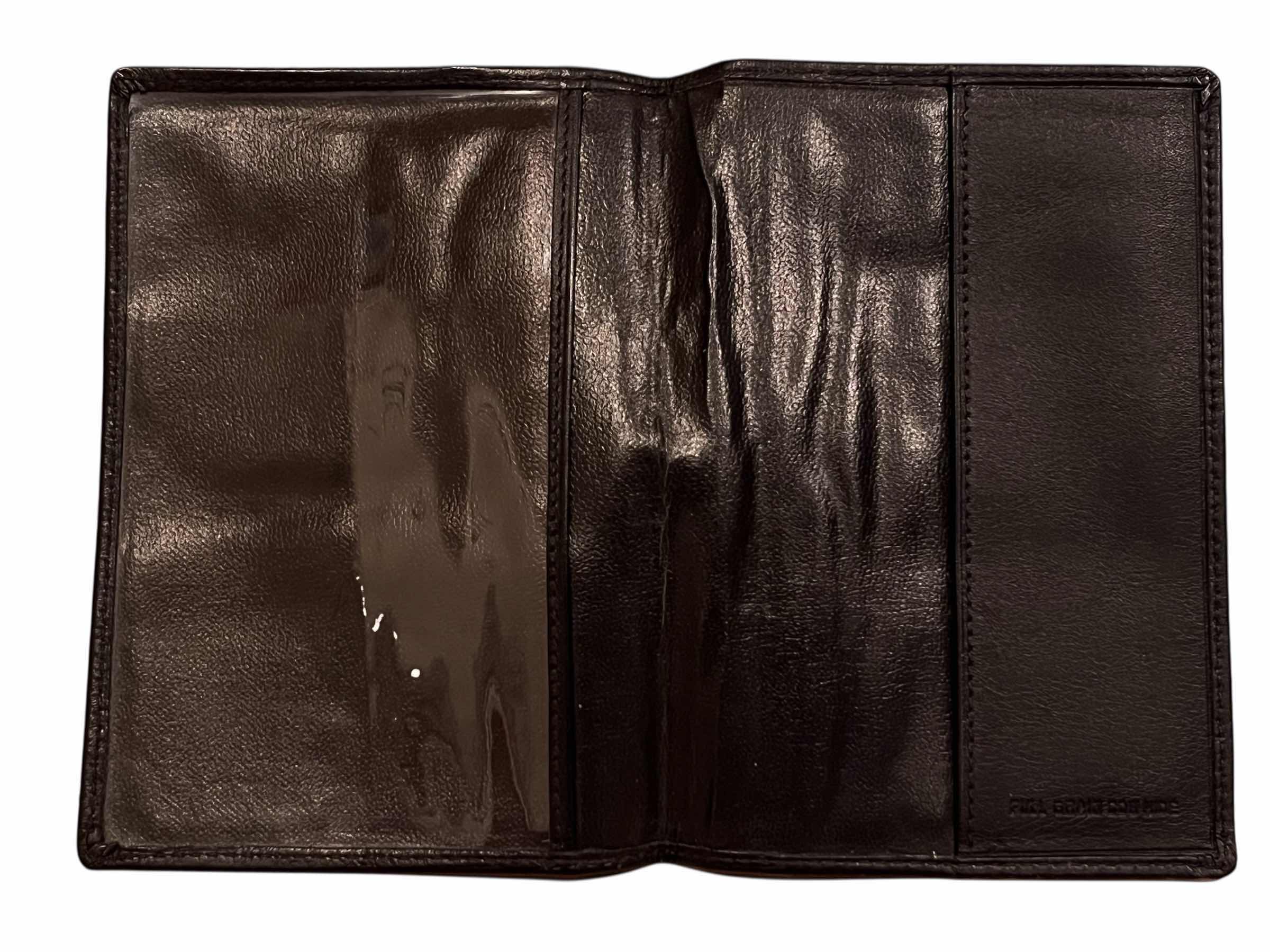 Photo 1 of OFFICIAL UNITED STATES OF AMERICA LEATHER PASSPORT WALLET