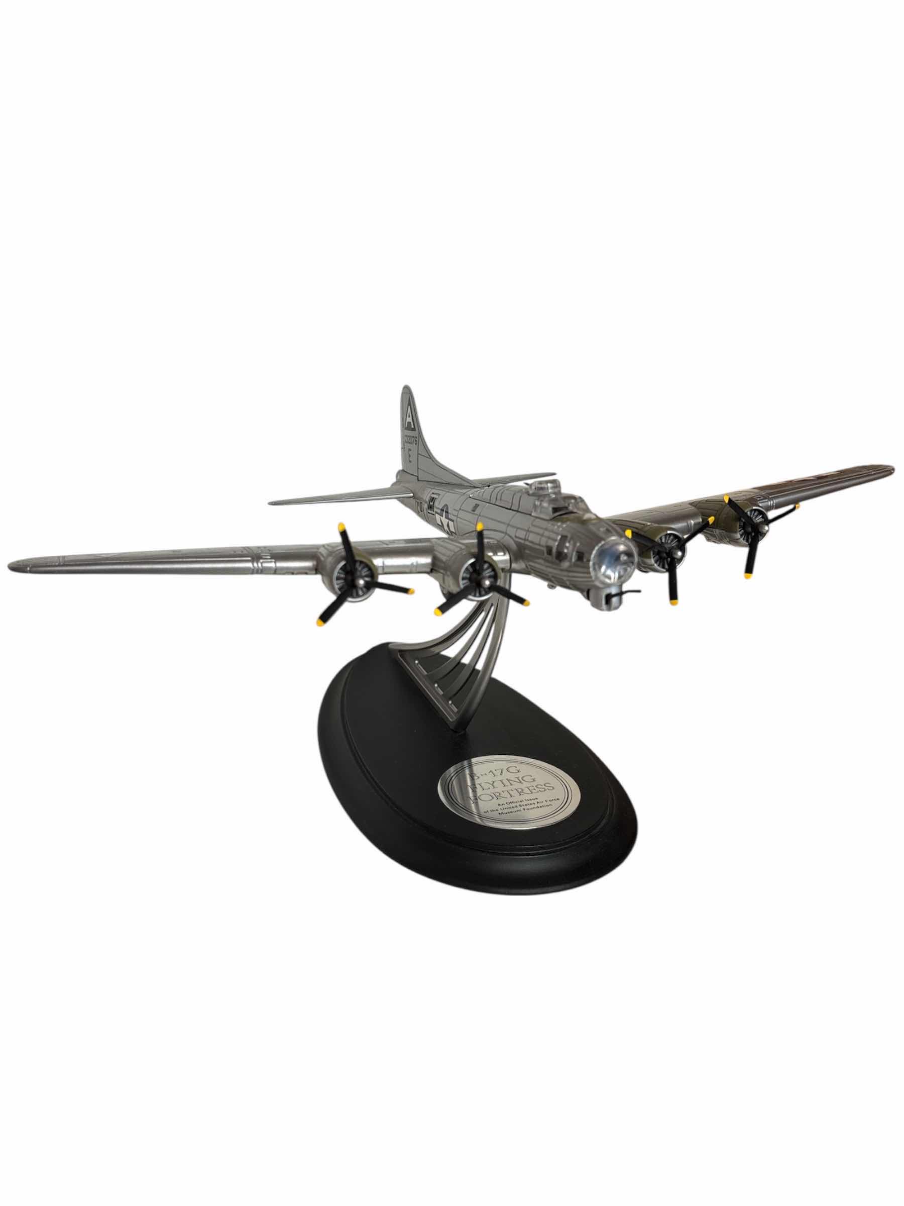 Photo 1 of VINTAGE 1989 THE FRANKLIN MINT SHOO SHOO BABY B-17 FLYING FORTRESS DIE-CAST MODEL 1:96 SCALE, OFFICIAL ISSUE U.S. AIR FORCE MUSEUM FOUNDATION 13” X 10” H6”