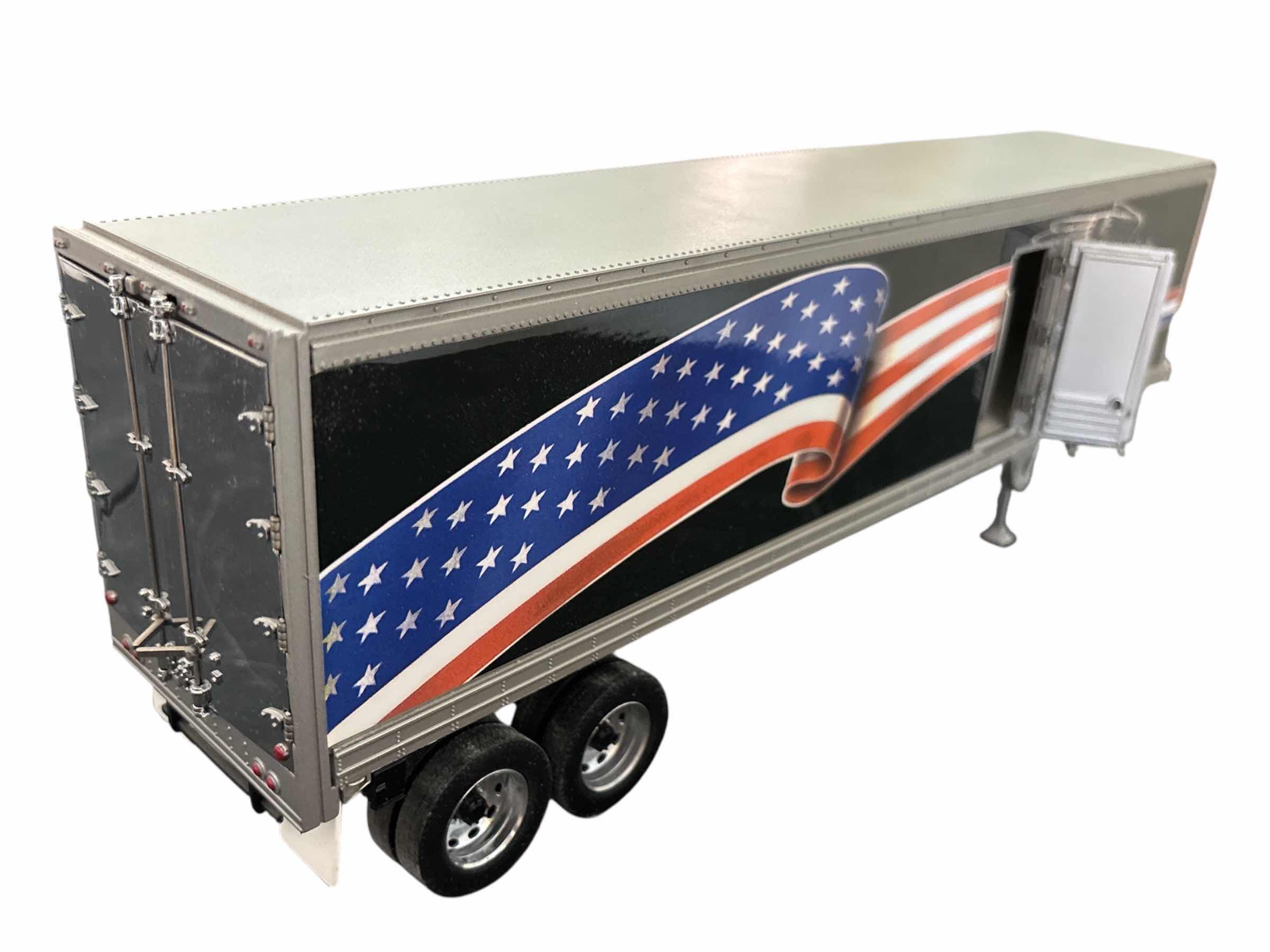 Photo 1 of VINTAGE THE FRANKLIN MINT 1:32 SCALE PRECISION DIE-CAST MODEL PETERBILT MODEL 379