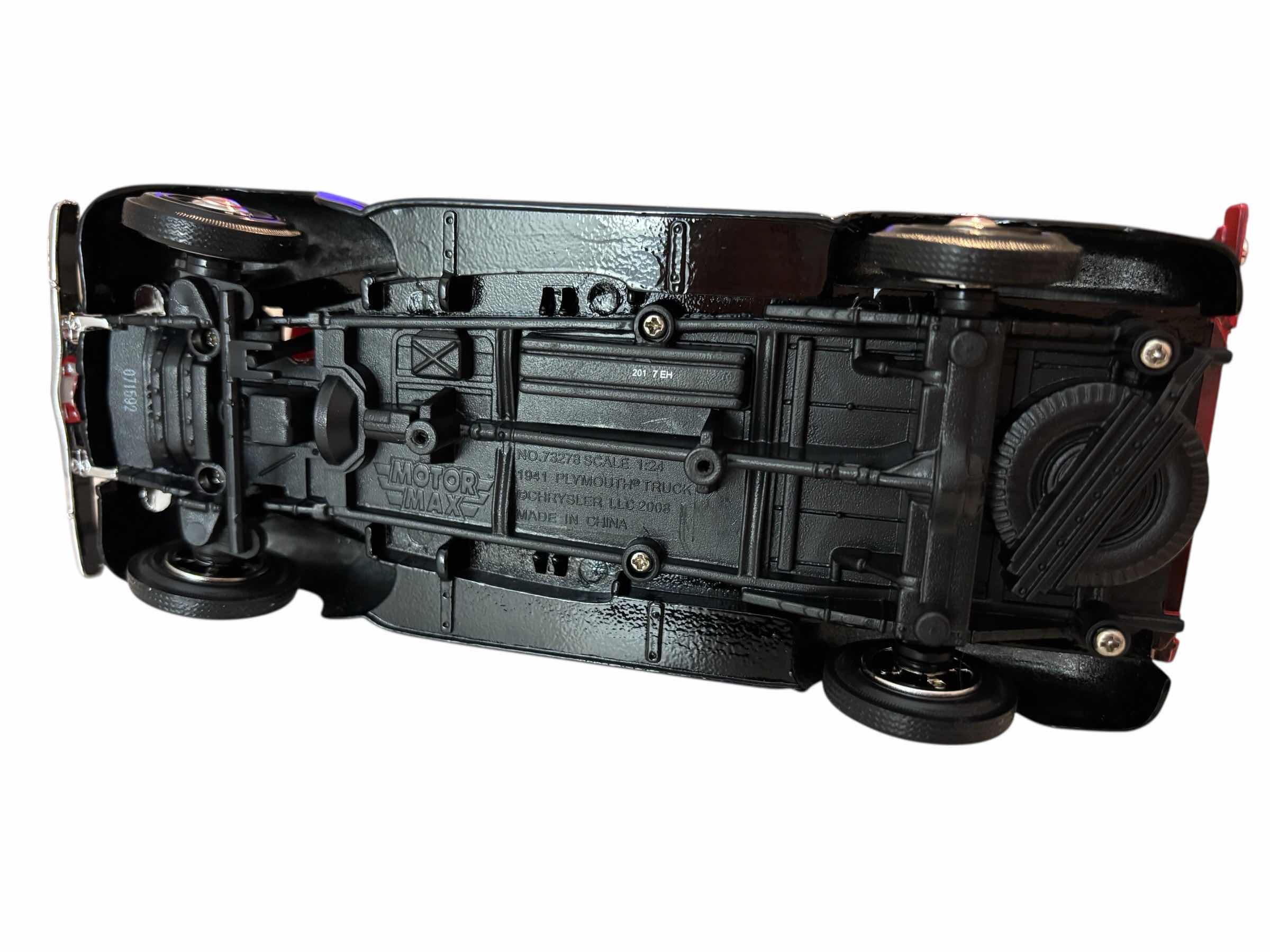Photo 1 of MOTORMAX DIE-CAST MODEL 1941 CHRYSLER PLYMOUTH TRUCK SCALE 1:24