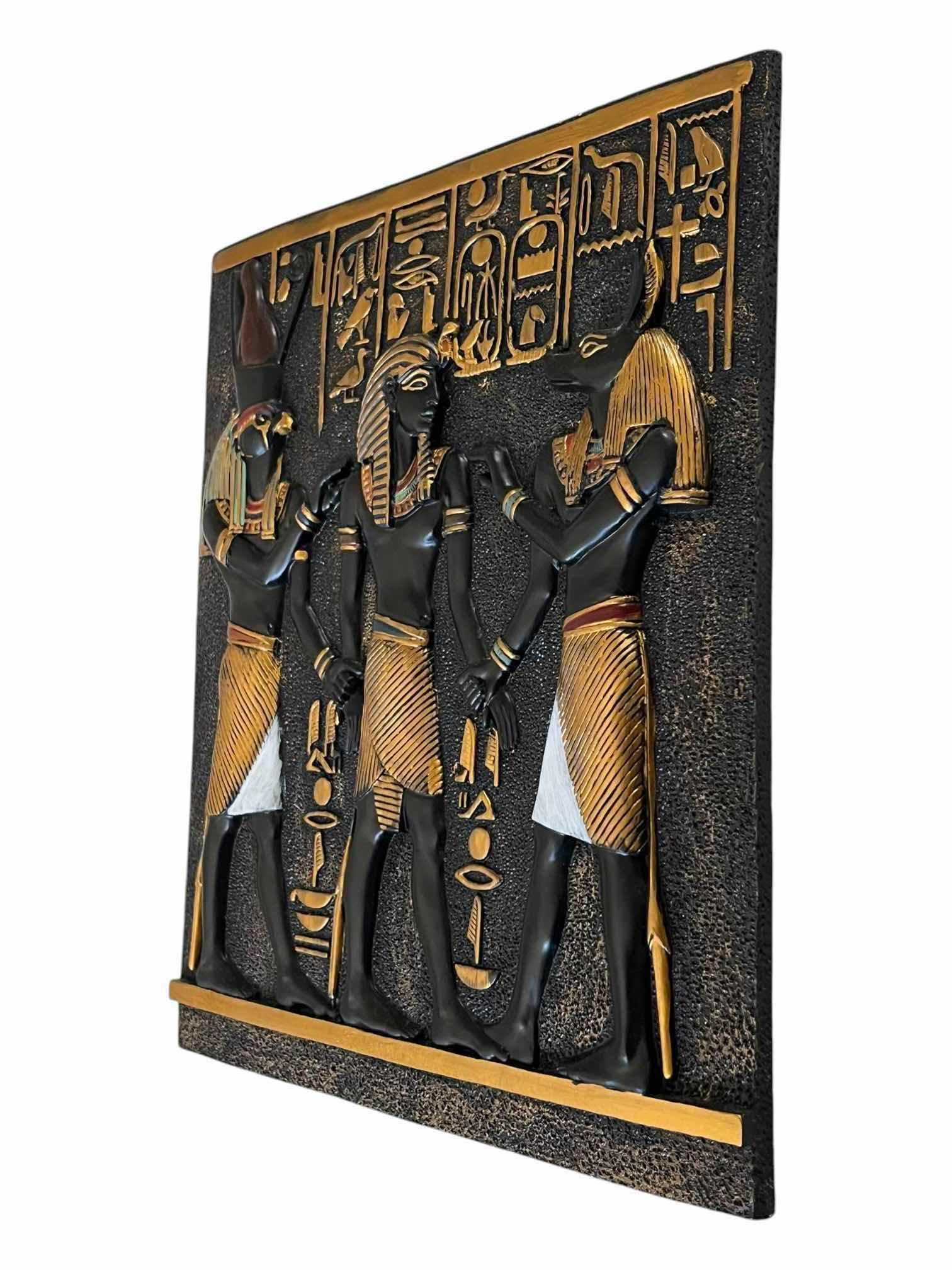 Photo 1 of DESIGN TOSCANO RAMESES I BETWEEN EGYPTIAN GODS HORUS & ANUBIS RESIN TABLET WALL PLAQUE 9.5” X 11”