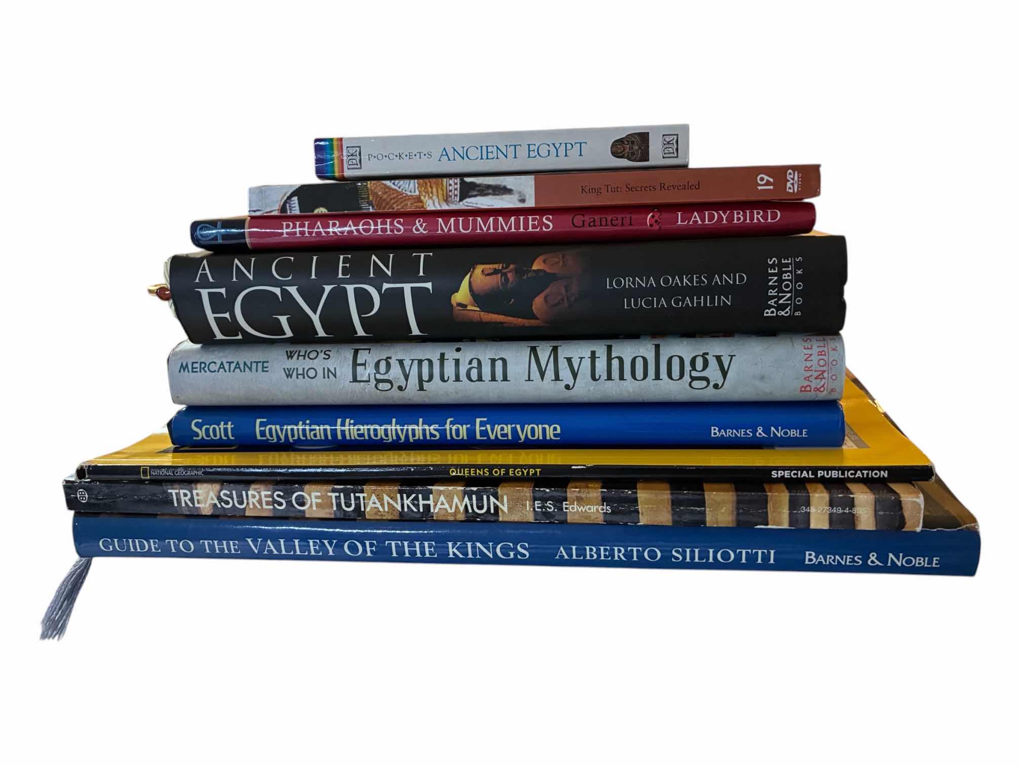 Photo 1 of EGYPTIAN THEMED BOOKS & MAGAZINES (9)