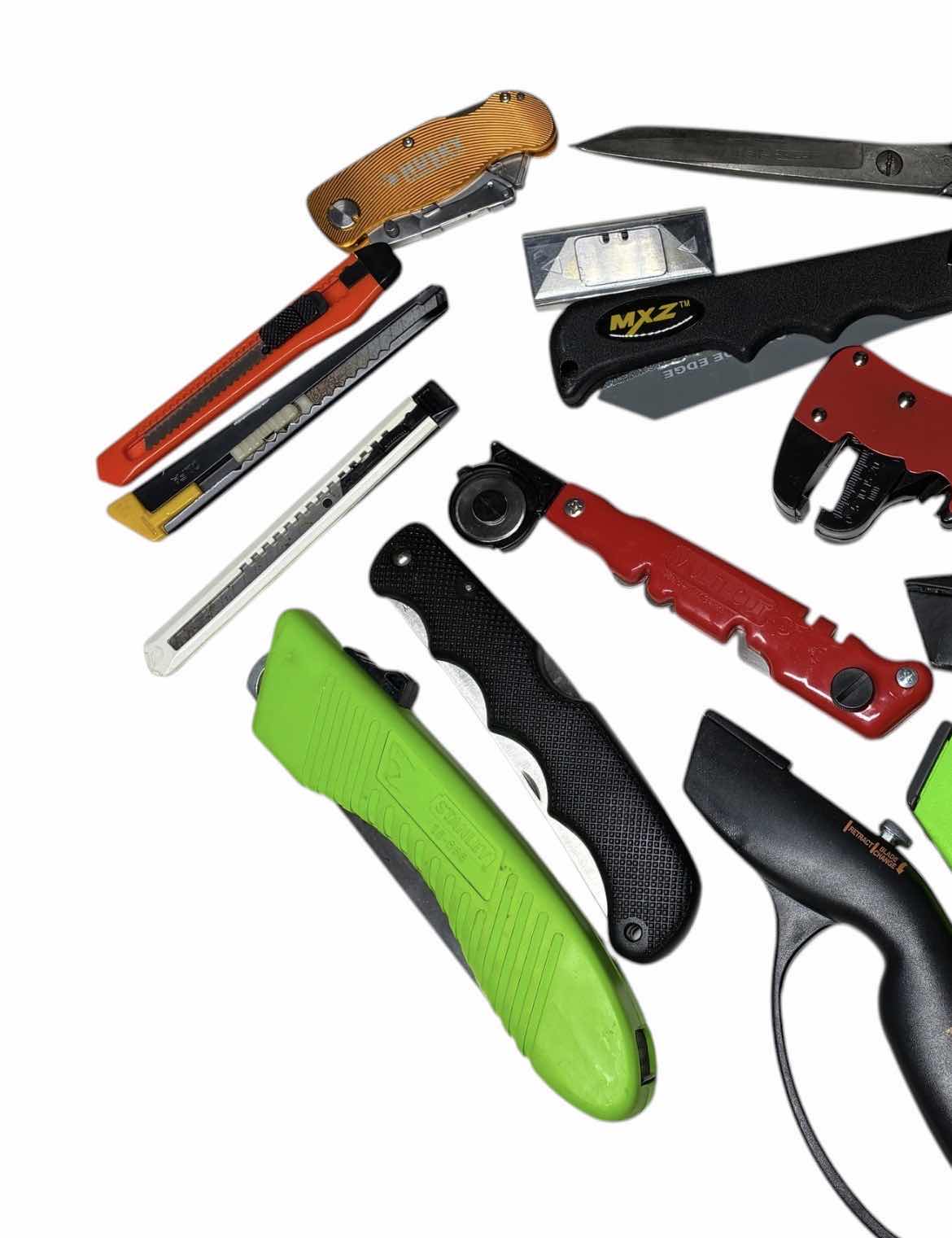 Photo 1 of MULTIPURPOSE HANDHELD CUTTING TOOLS (16) W THREE DRAWER ORGANIZER