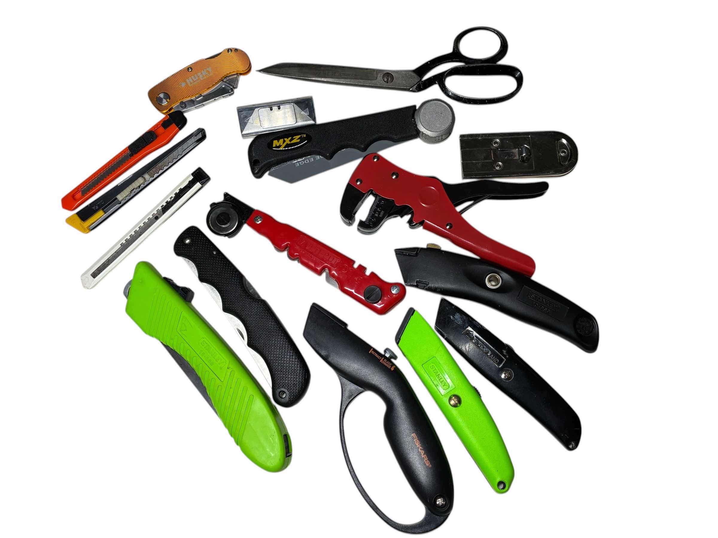 Photo 1 of MULTIPURPOSE HANDHELD CUTTING TOOLS (16) W THREE DRAWER ORGANIZER