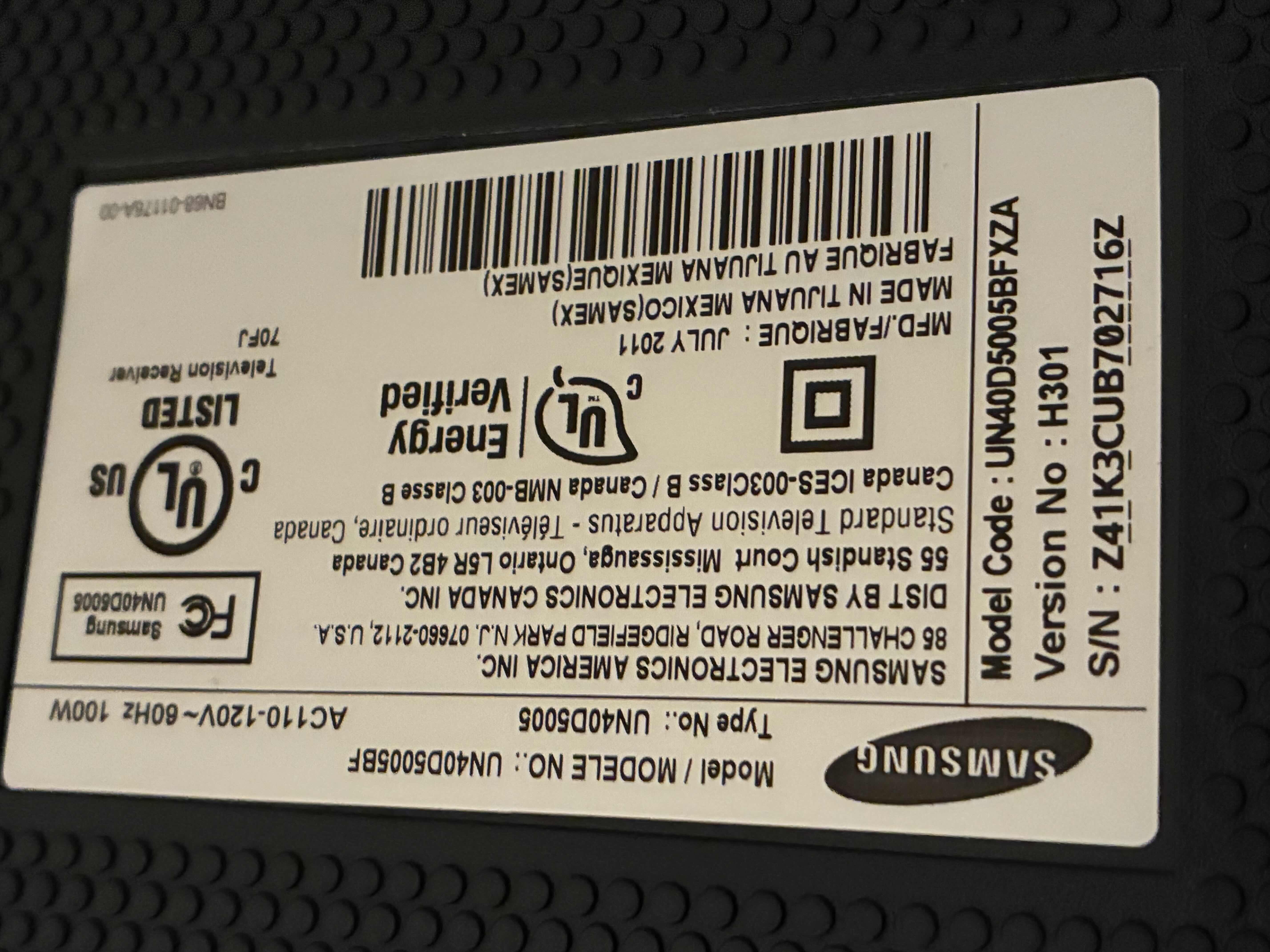 Photo 1 of SAMSUNG 40” LED TV UN40D5005BF WITH HARMONY UNIVERSAL REMOTE