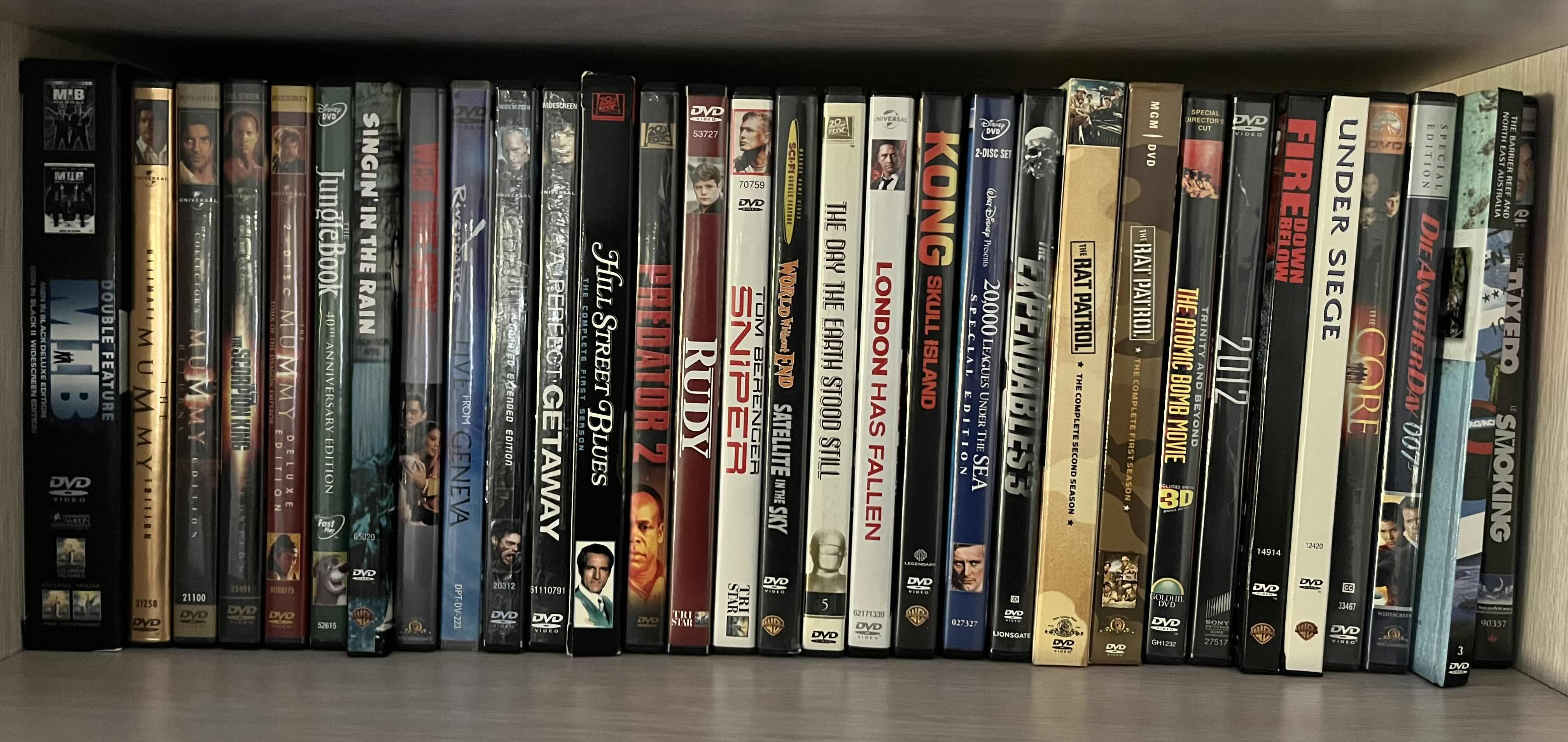 Photo 1 of DVD MOVIES-VARIOUS GENRES (APPROX. 30)