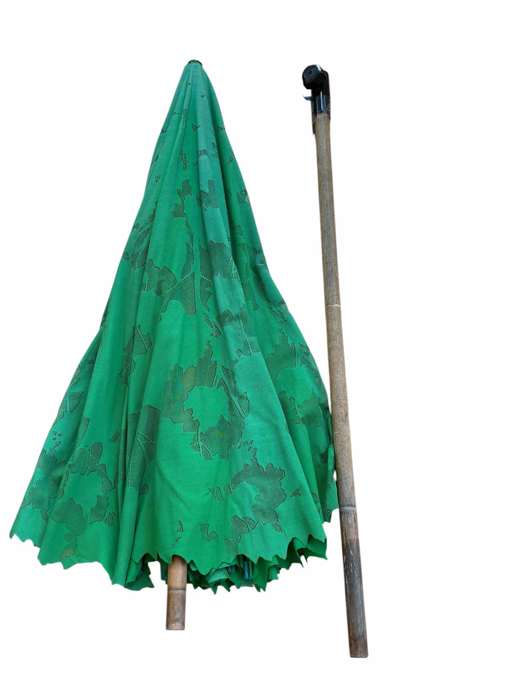Photo 1 of DROOG GREEN PATTERN LACE BAMBOO OUTDOOR PATIO UMBRELLA W BOX