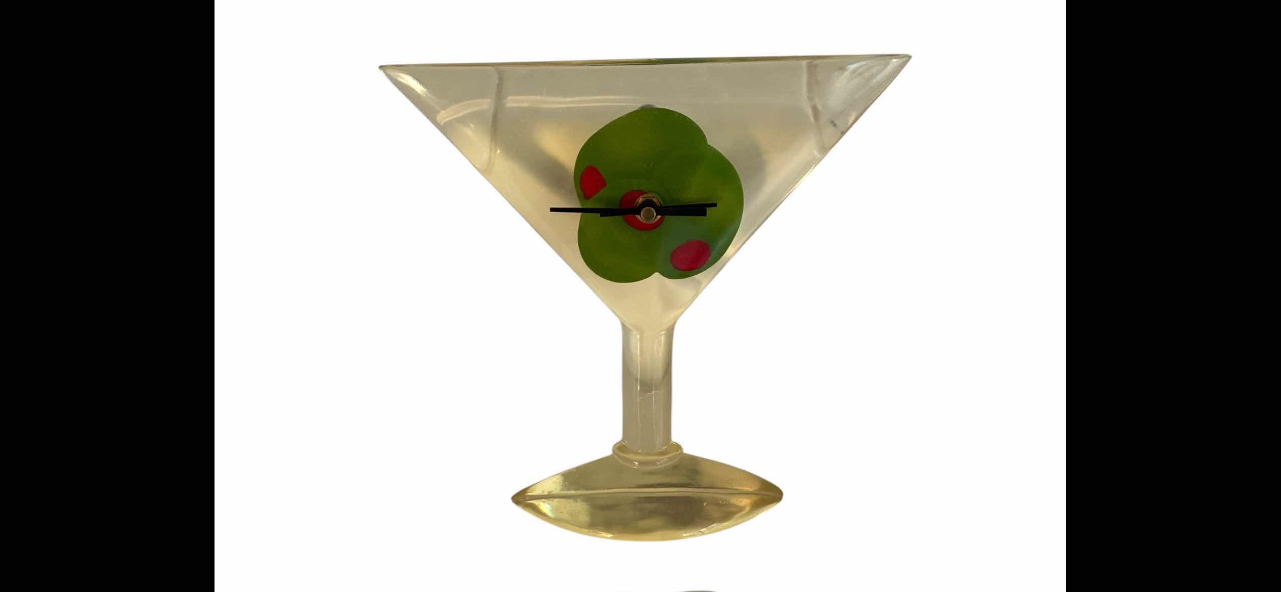 Photo 1 of ACRYLIC MARTINI GLASS CLOCK H10” & VINTAGE SOLID GLASS CIGAR ASHTRAY