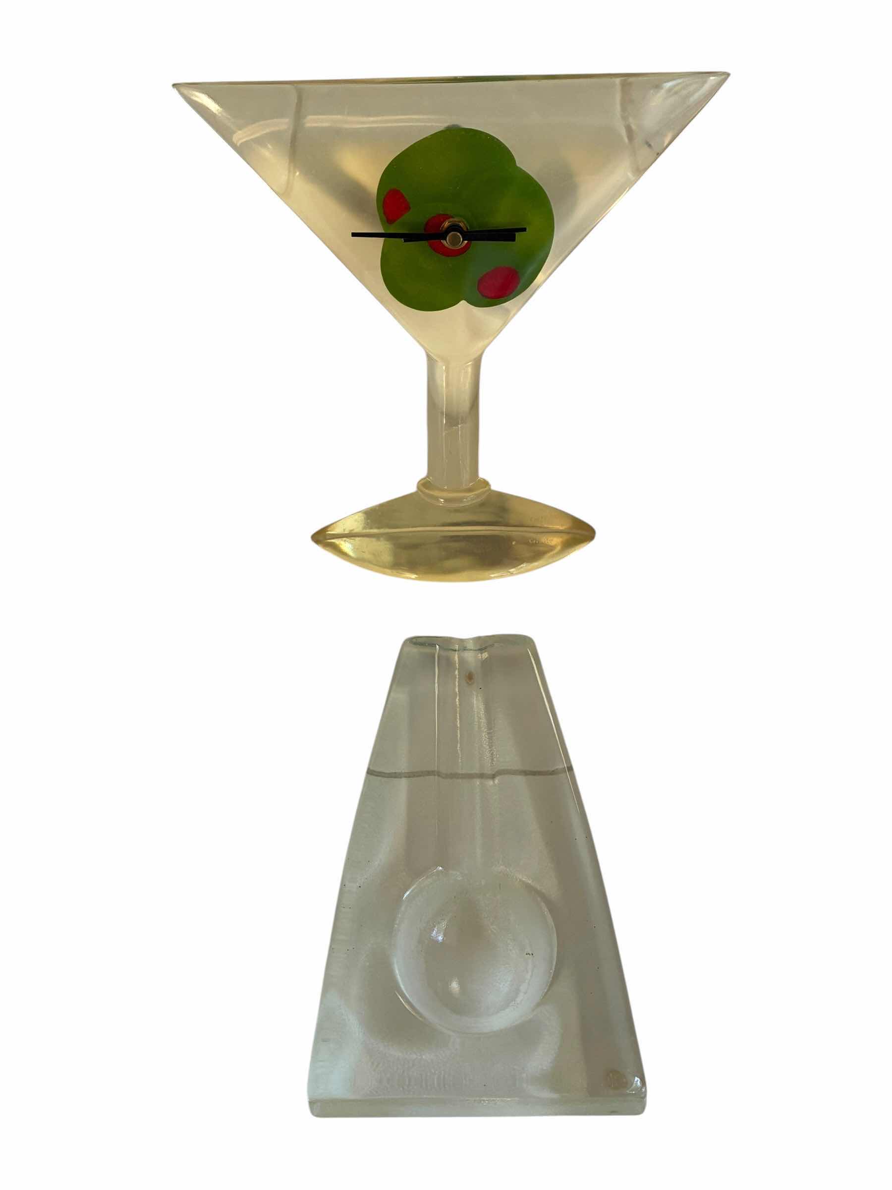Photo 1 of ACRYLIC MARTINI GLASS CLOCK H10” & VINTAGE SOLID GLASS CIGAR ASHTRAY