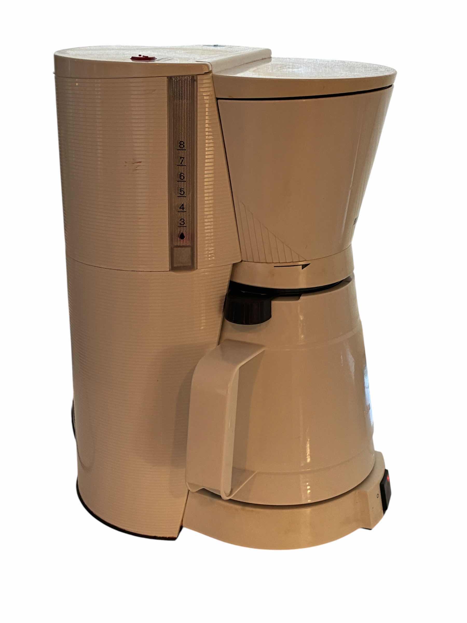Photo 1 of BRAUN 6CUP WHITE COFFEE POT