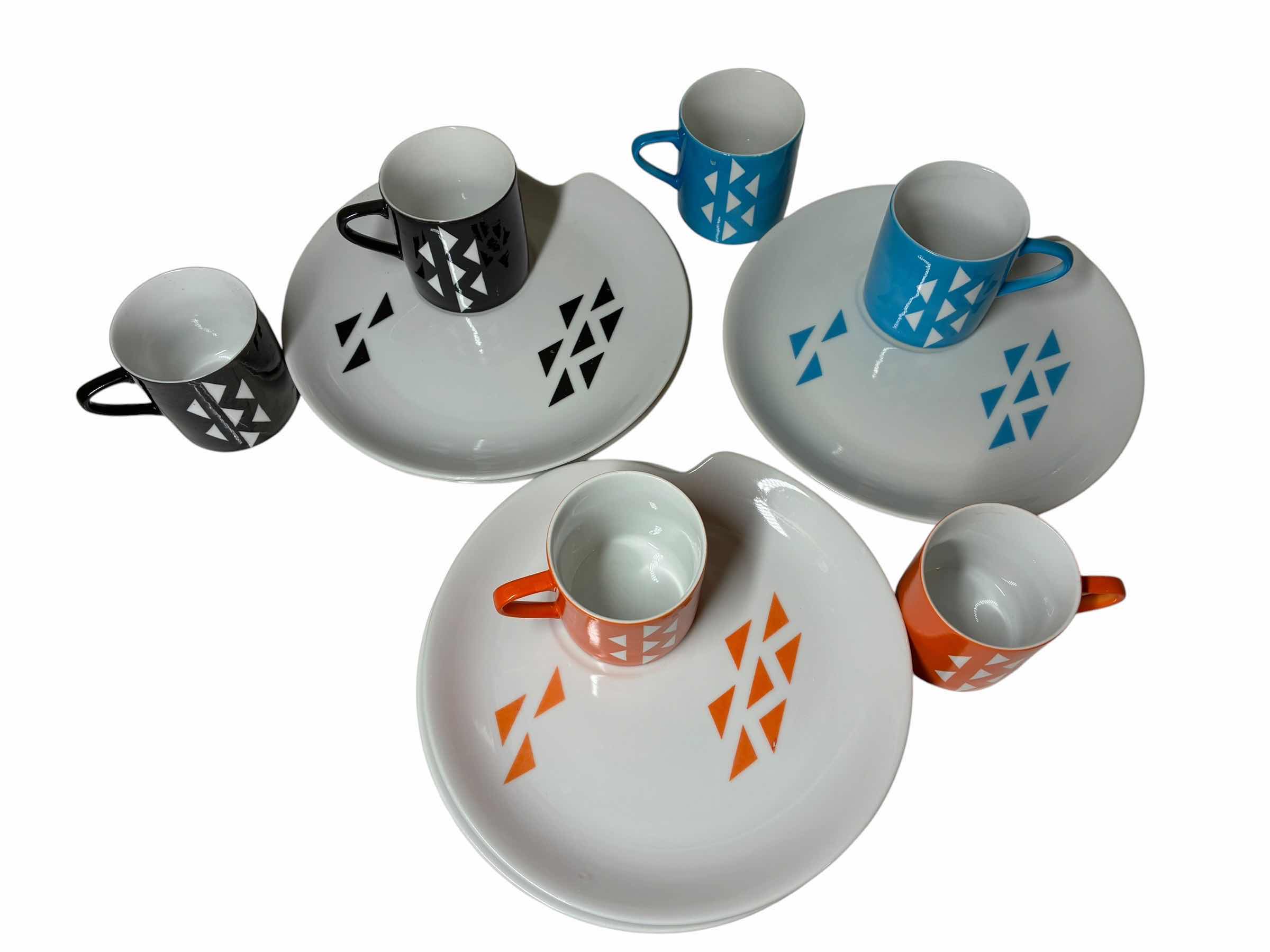 Photo 1 of MULTICOLORED DOMINO DESIGN 12PC LUNCHEON DISH SET