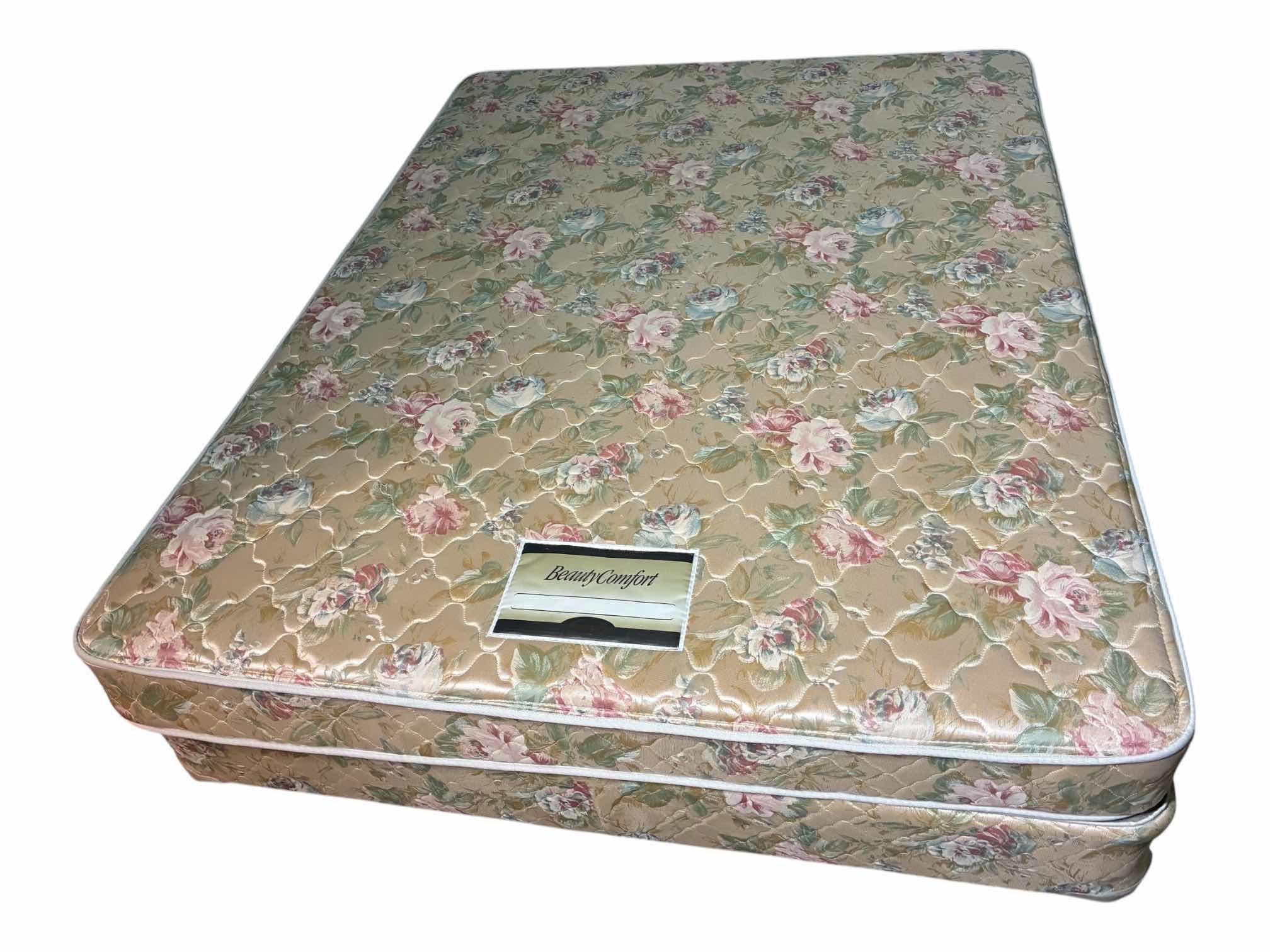 Photo 1 of SIMMONS BEAUTY COMFORT QUEEN MATTRESS, BOXSPRING & BED RAIL W  BEDDING