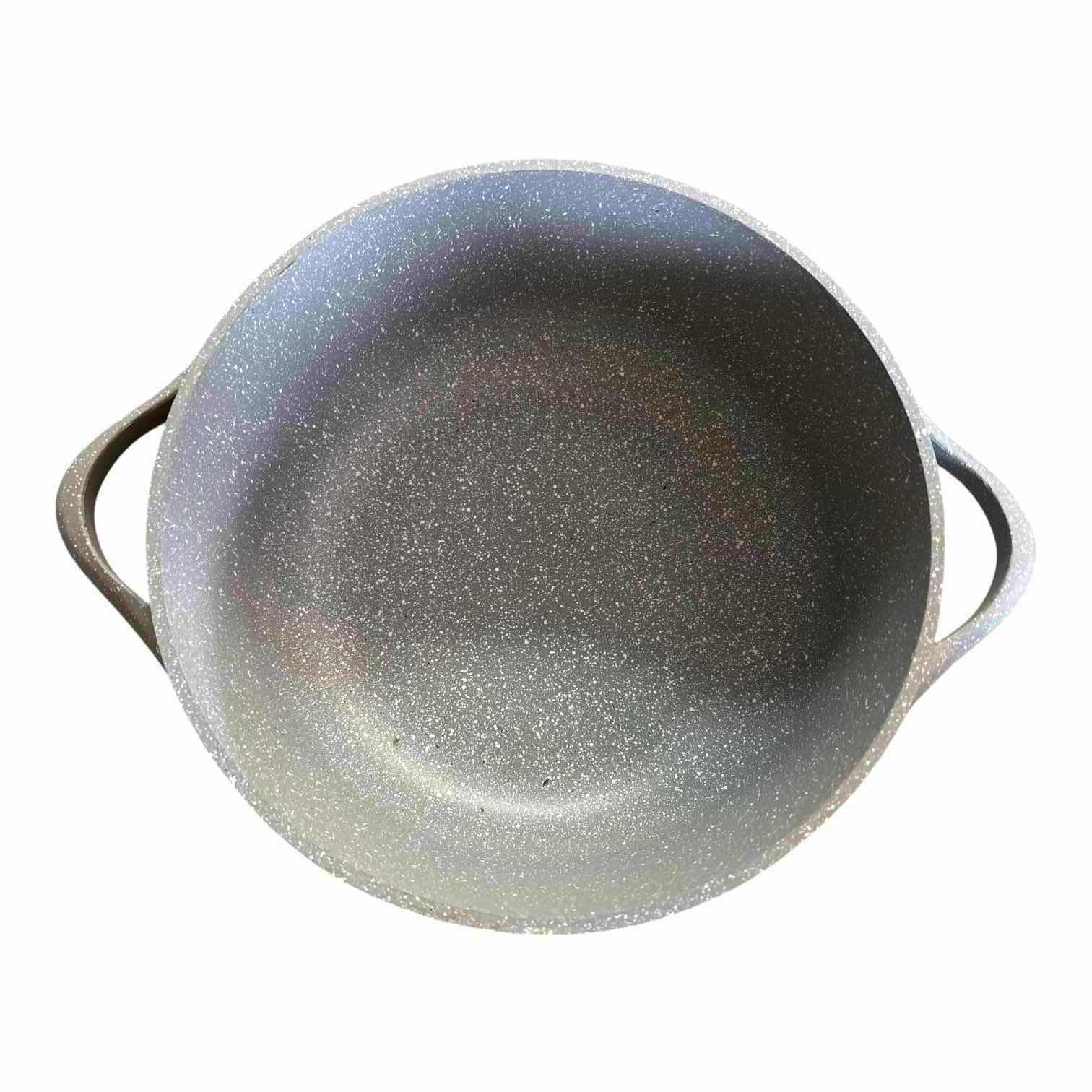Photo 1 of MASTERCLASS STOCK POT W/LID D11”