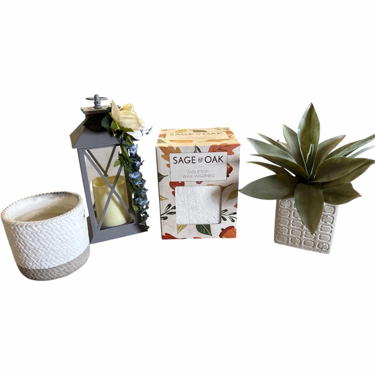 Photo 1 of (4)PCS TABLE TOP DECOR-CANDLE, WAX WARMER AND LANTERN H
