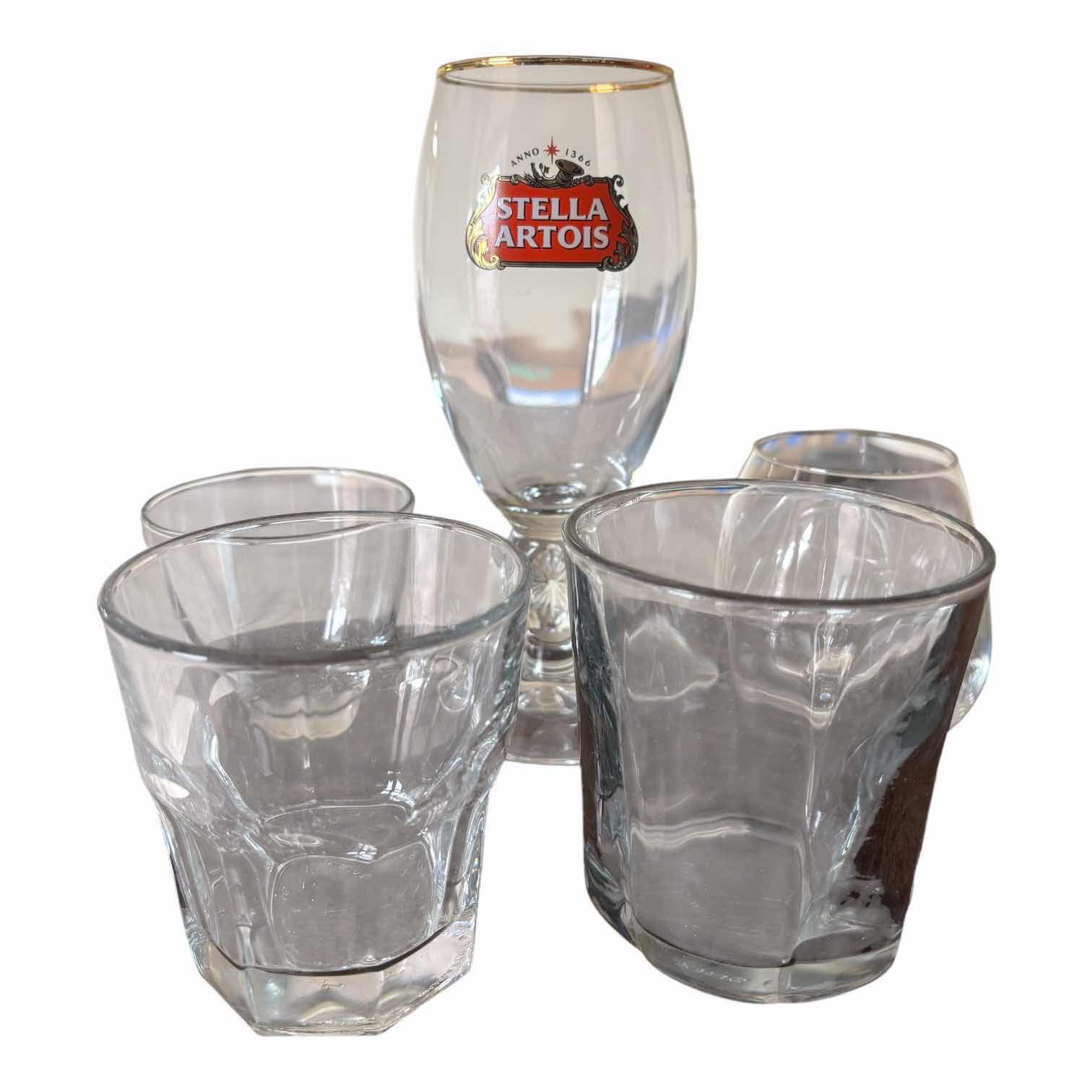 Photo 1 of BAR GLASSWARE (12)