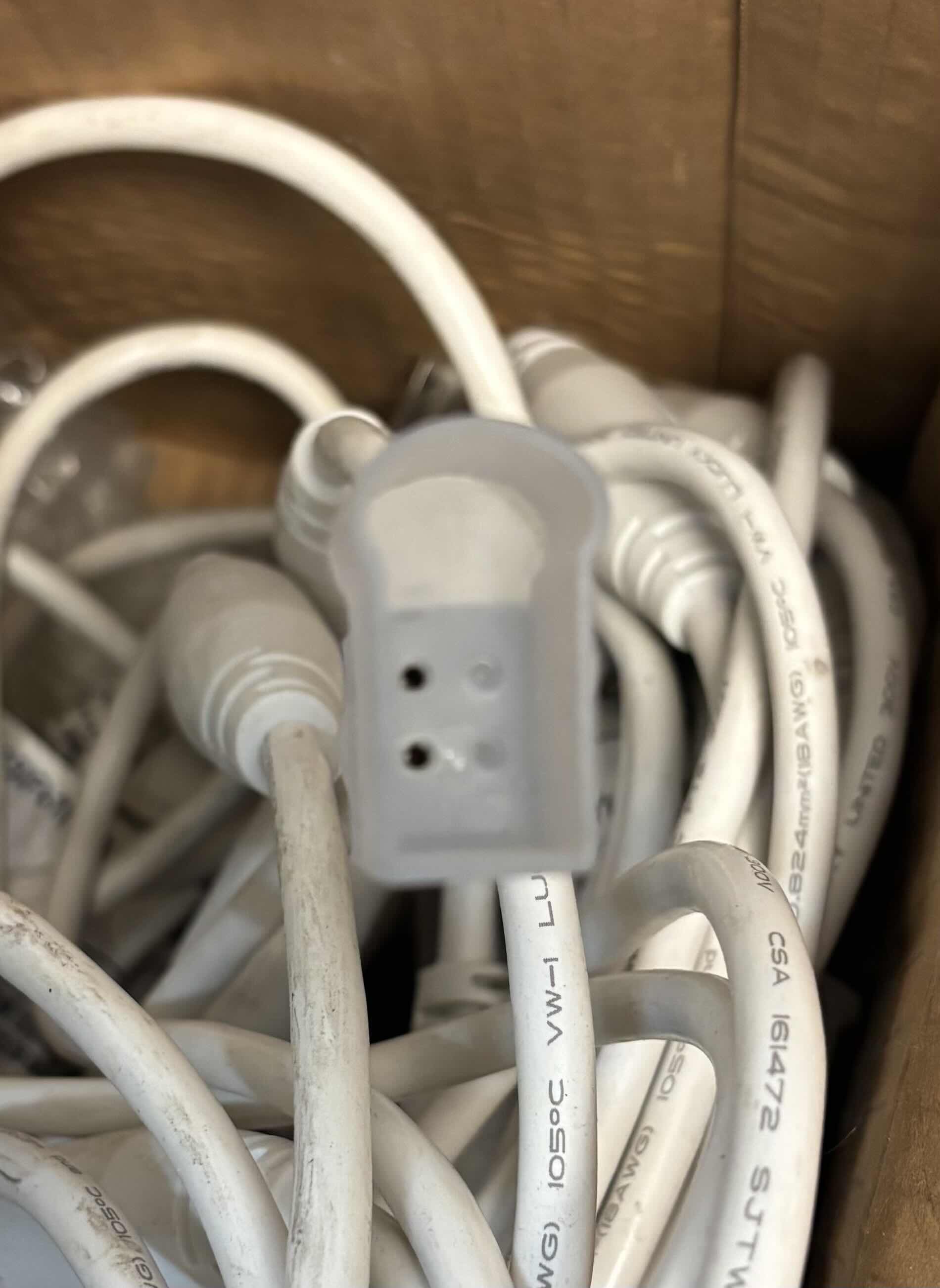 Photo 1 of LINKABLE POWER CORD SET FOR CONNECTING LED STRIP LIGHTS OR SHOP LIGHTS