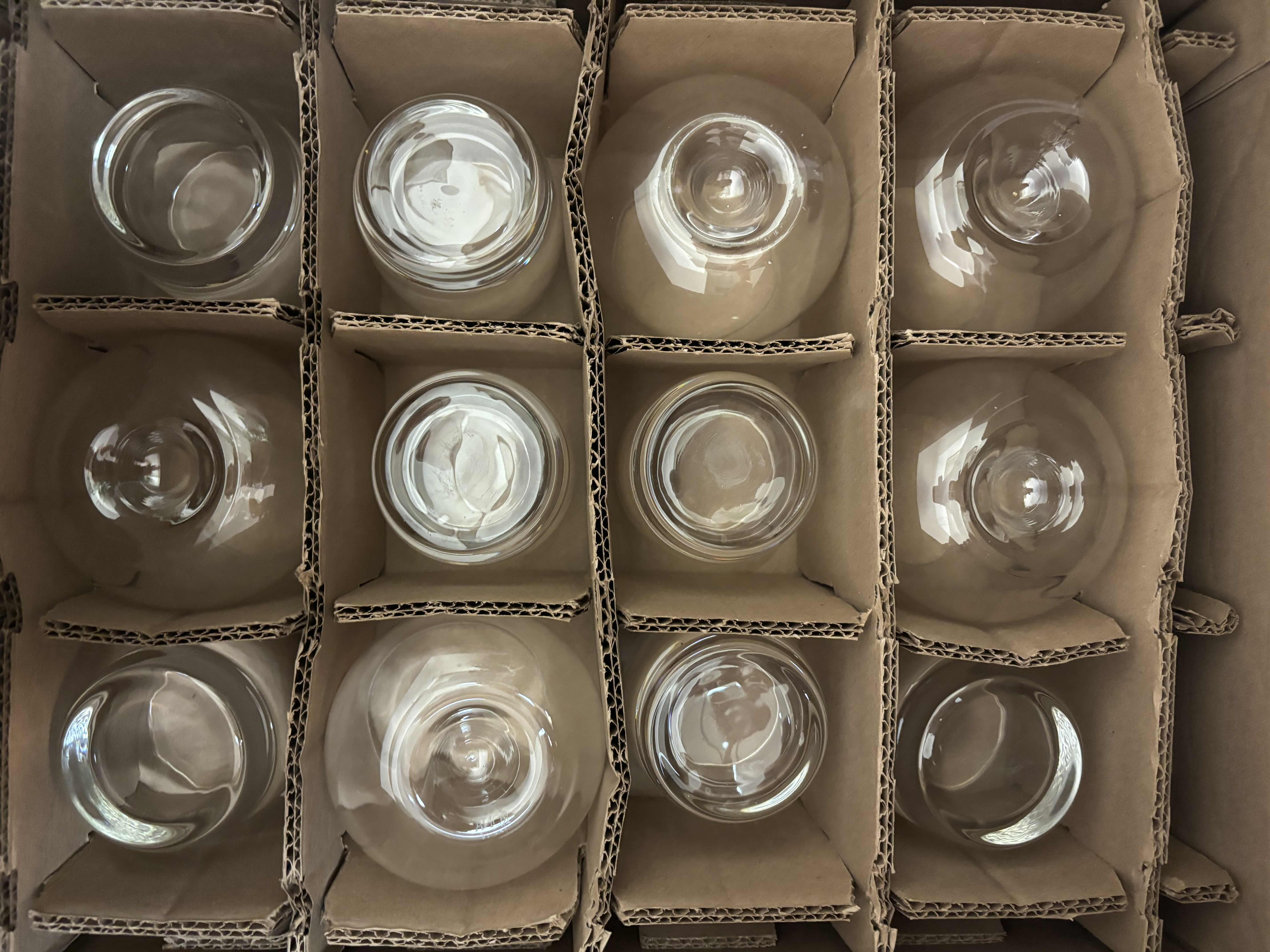 Photo 1 of BAR GLASSWARE (24)