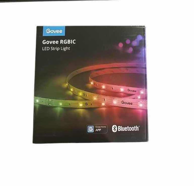 Photo 1 of (9)PCS COMMERCIAL UNDER CABINET WHITE LIGHT & GOVEE LED STRIP LIGHTS