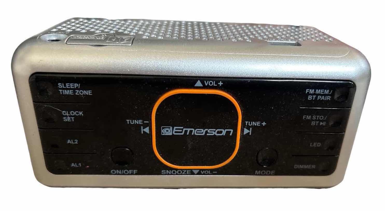 Photo 1 of (3)PCS EMERSON CLOCK RADIO & BLUETOOTH SPEAKER