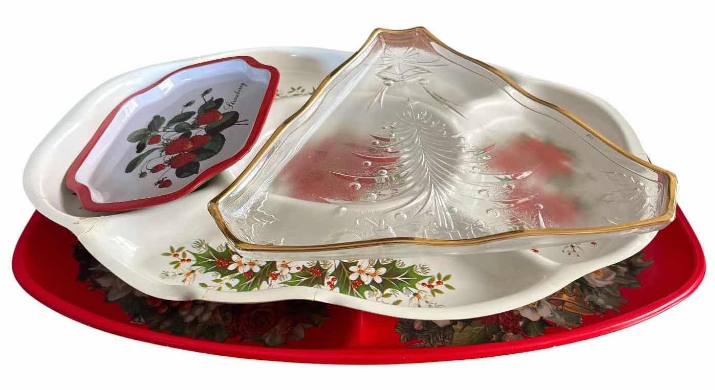 Photo 1 of (9)PCS TRAYS- CHRISTMAS, VALENTINES AND MORE