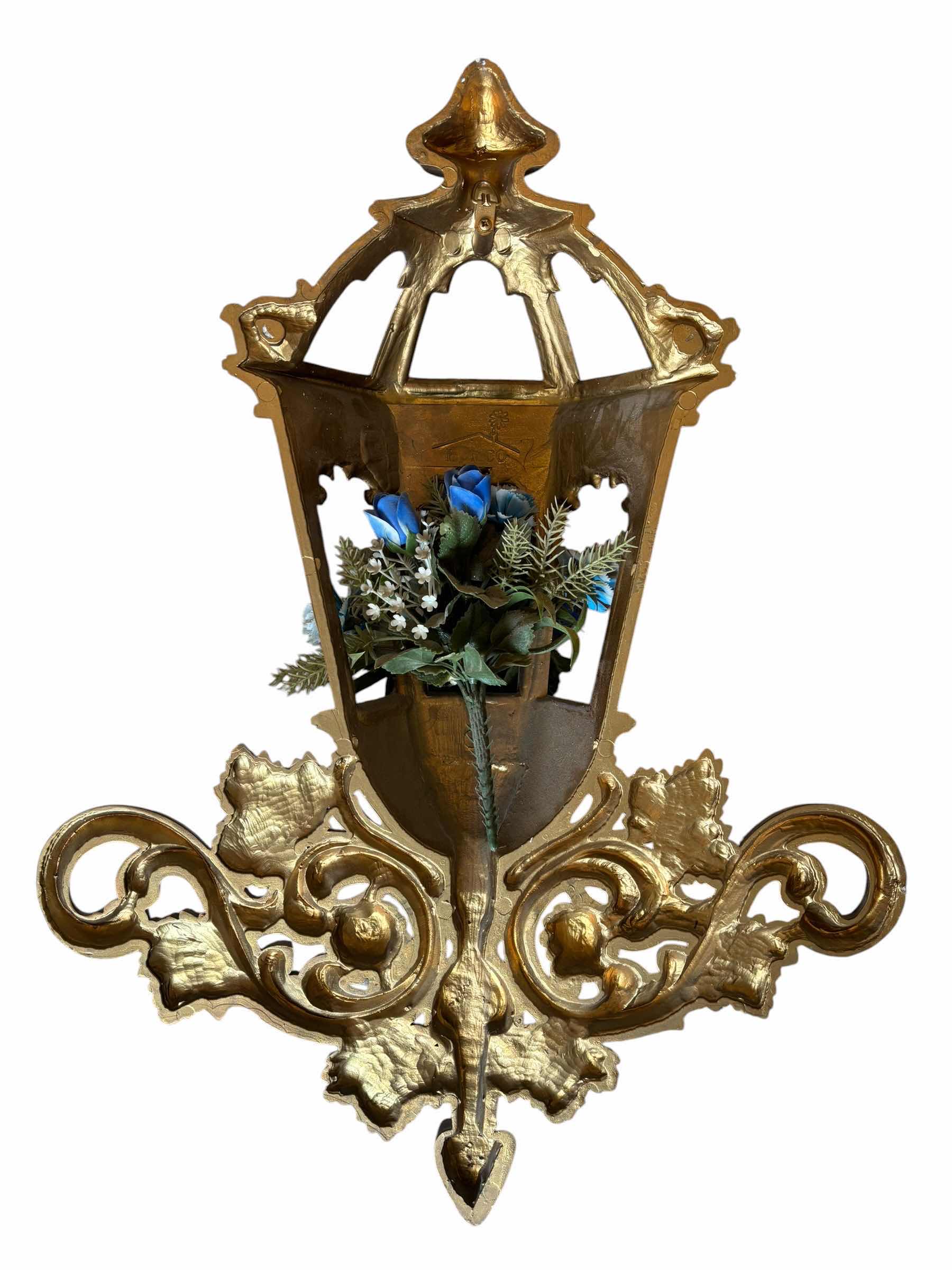 Photo 1 of VINTAGE HOMCO HOLLYWOOD REGENCY LANTERN GOLD RESIN WALL HANGING PLANTER H24”