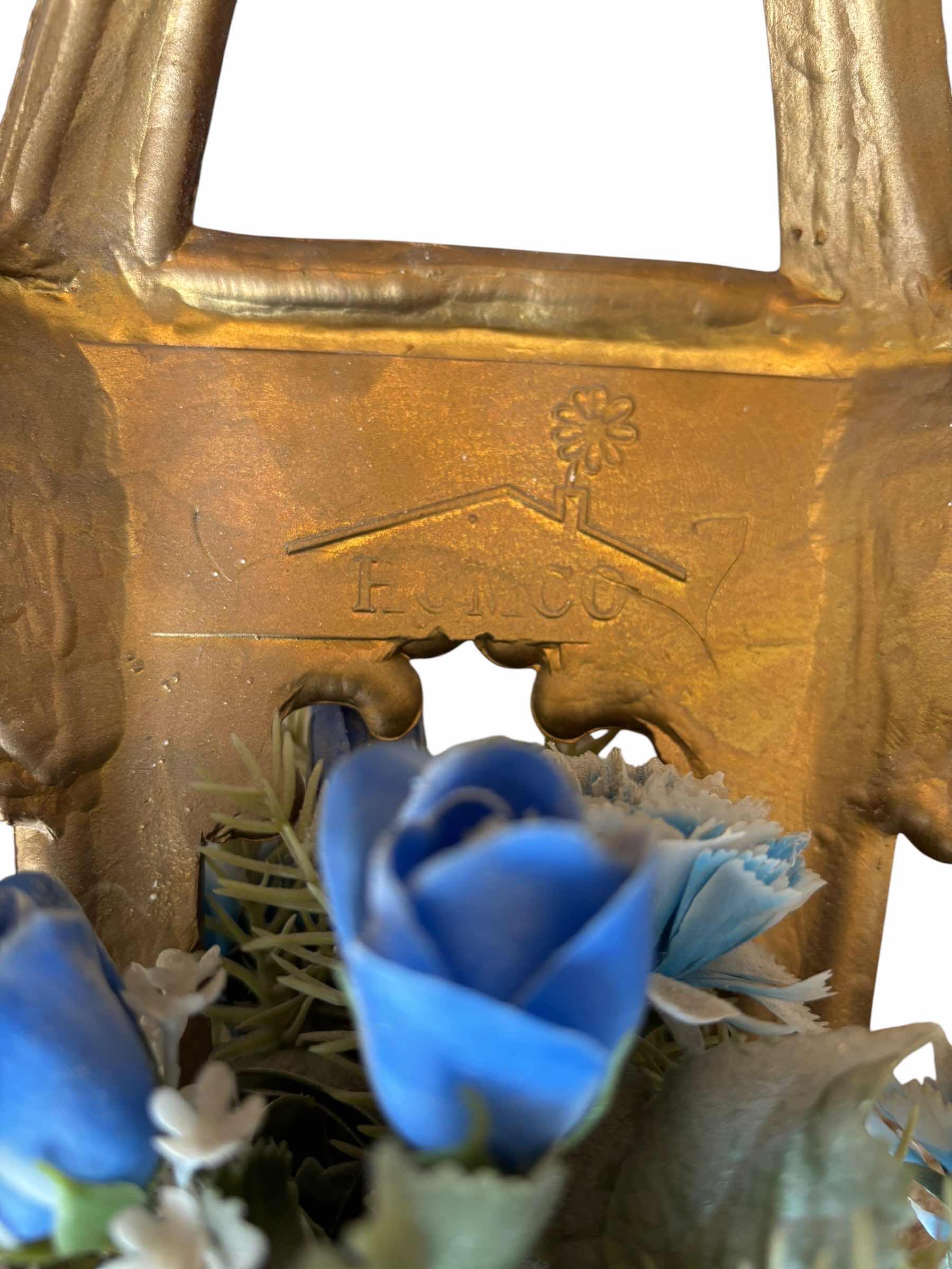 Photo 1 of VINTAGE HOMCO HOLLYWOOD REGENCY LANTERN GOLD RESIN WALL HANGING PLANTER H24”