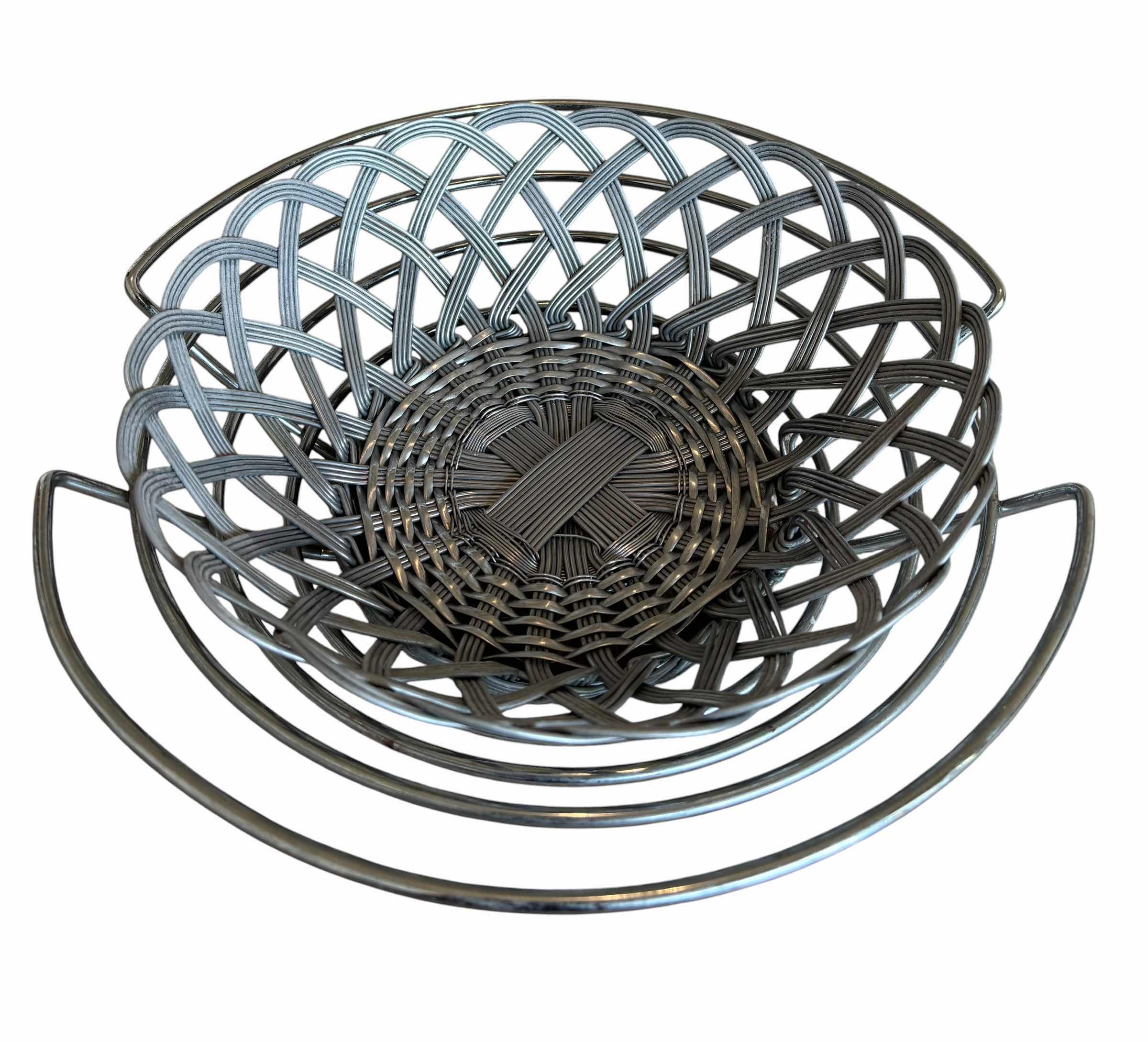 Photo 1 of METAL BASKETS (2), LARGEST 12”D