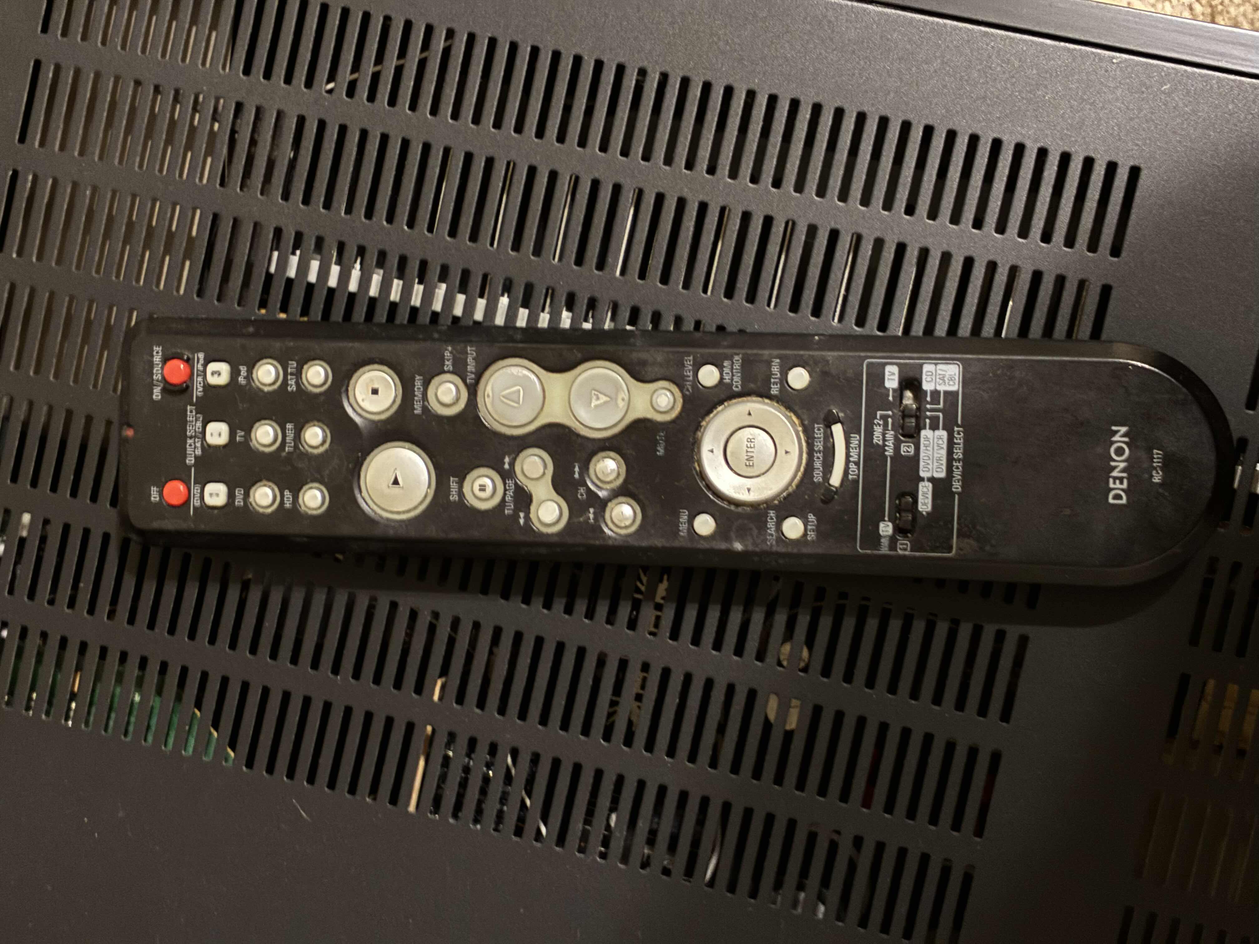 Photo 1 of DENON AV SURROUND RECEIVER W REMOTE AVR-1910