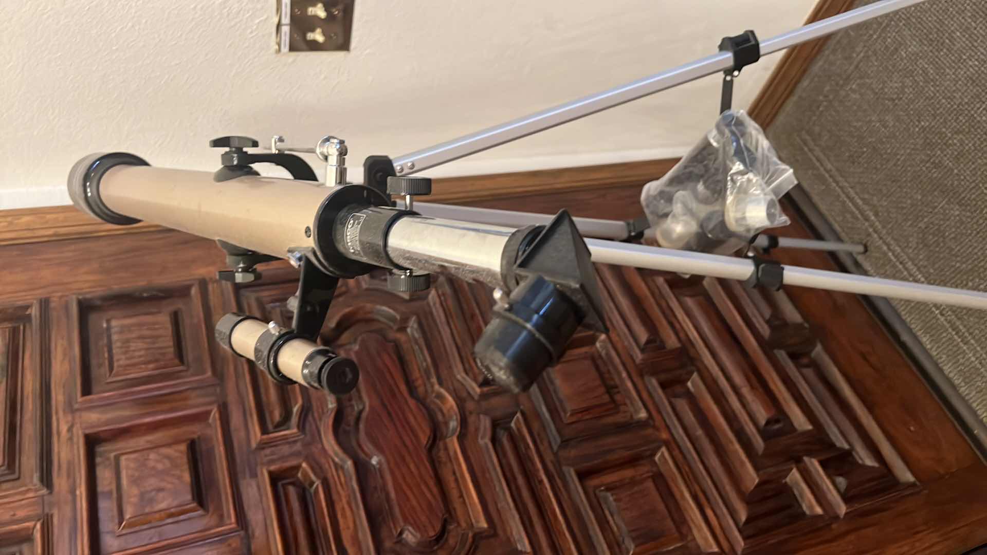 Photo 1 of TASCO LUMINOVA TELESCOPE ON STAND