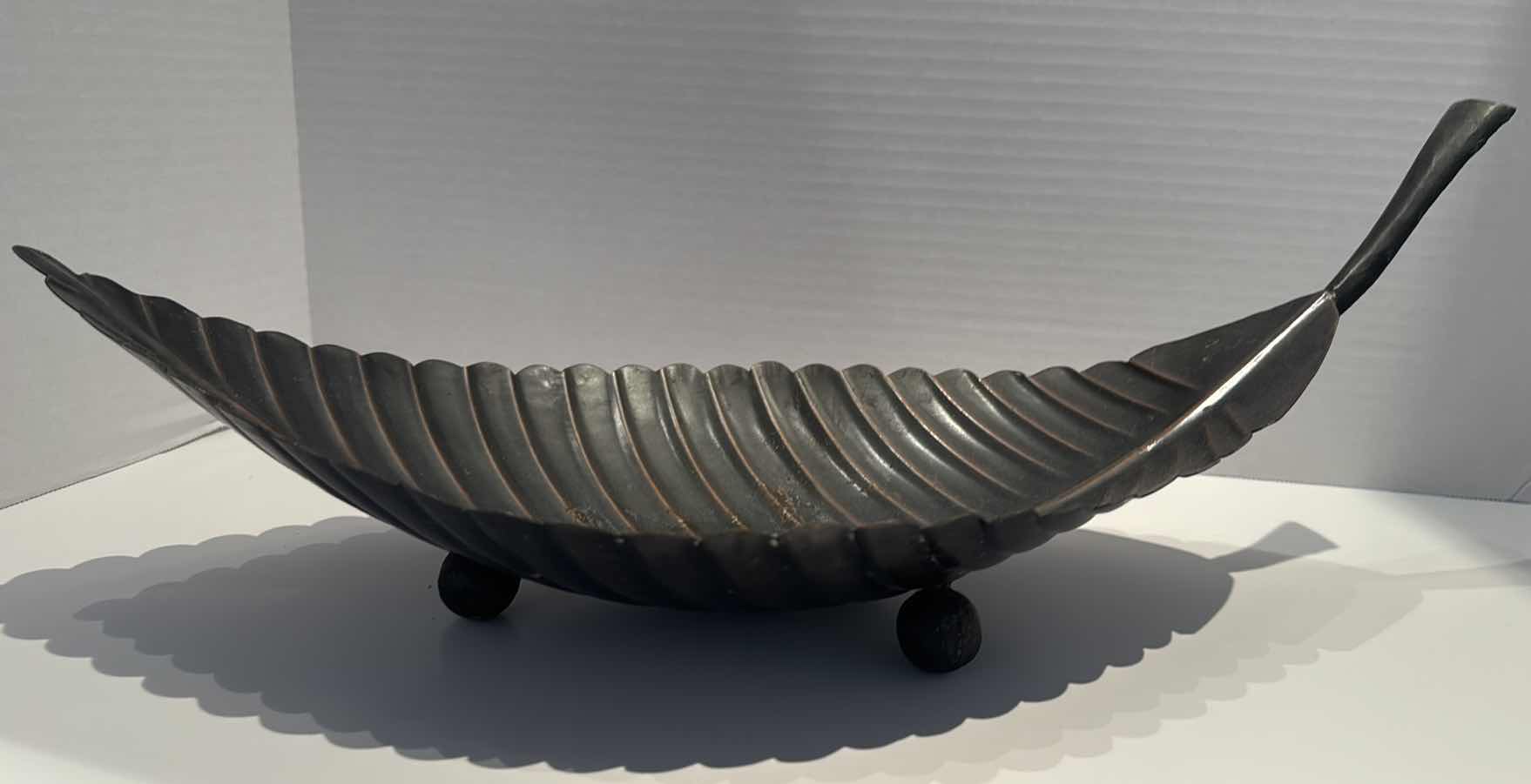 Photo 1 of METAL LEAF SERVING BOWL