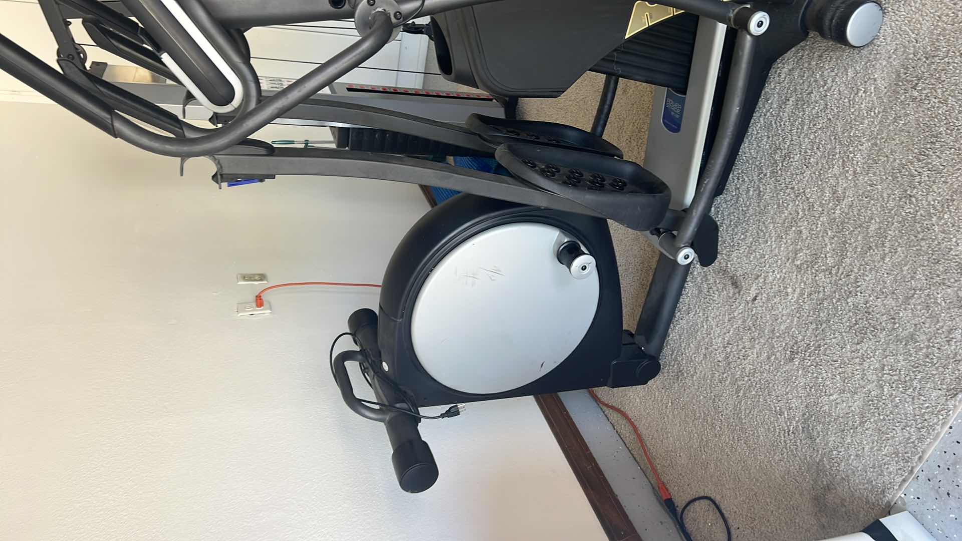 Photo 1 of EPIC EL 1710 POWER STRIDE ELLIPITICAL