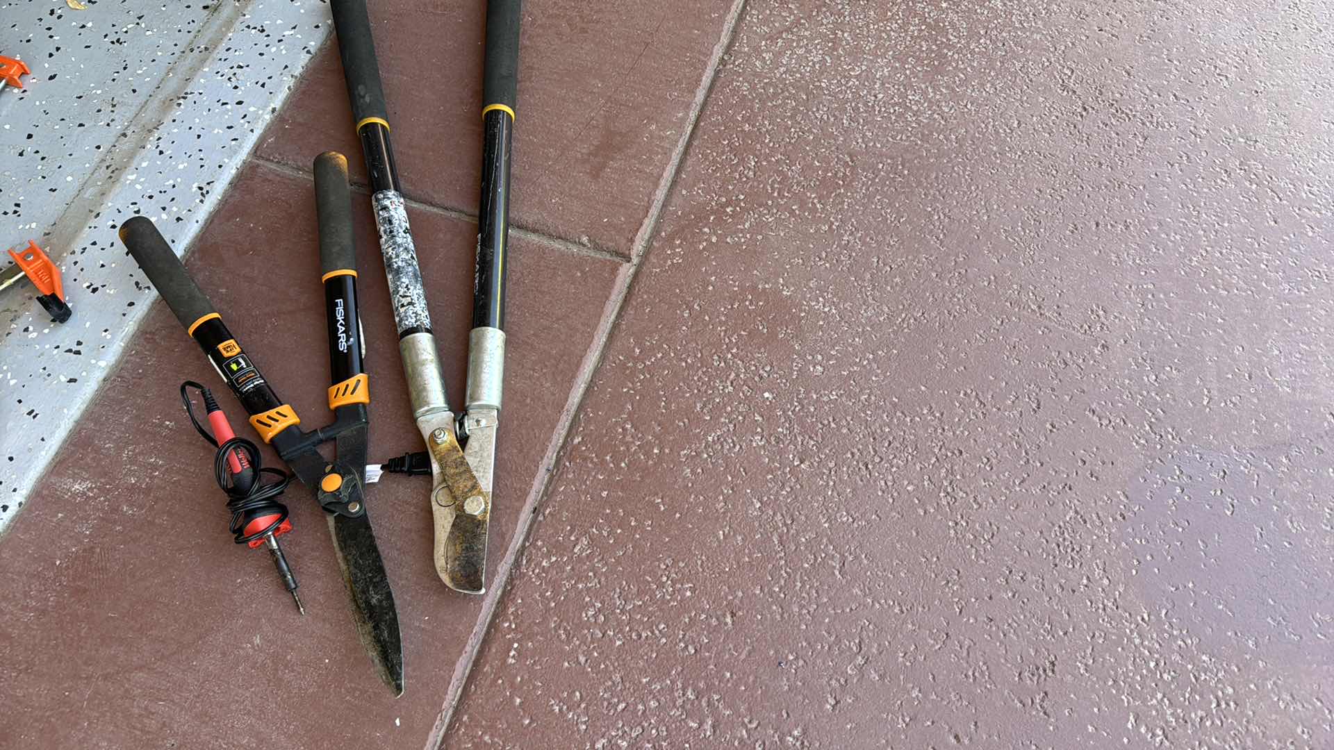 Photo 1 of MANUAL HEDGE TRIMMERS