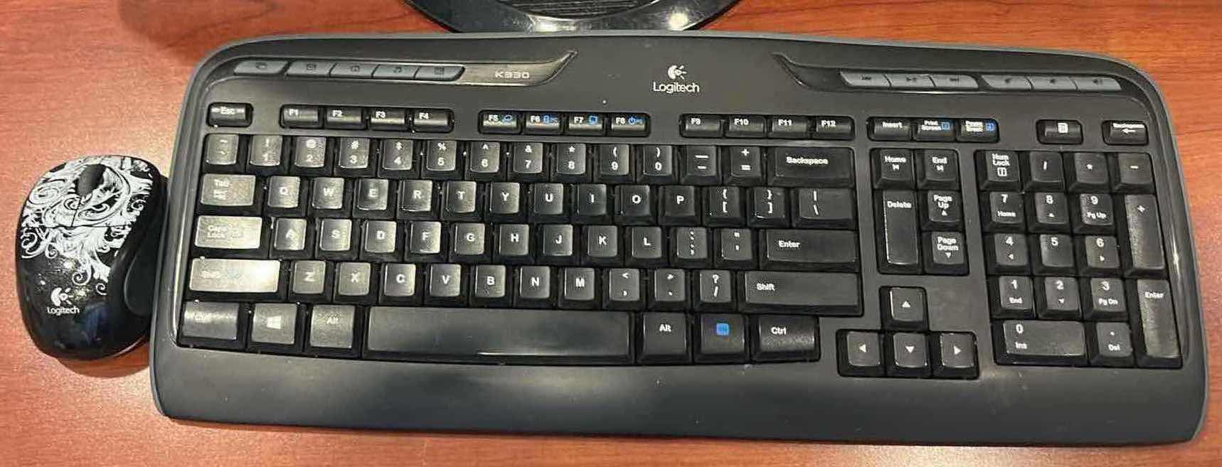 Photo 1 of AOC LCD 20" MONITOR W LOGITECH KEYBOARD & MOUSE