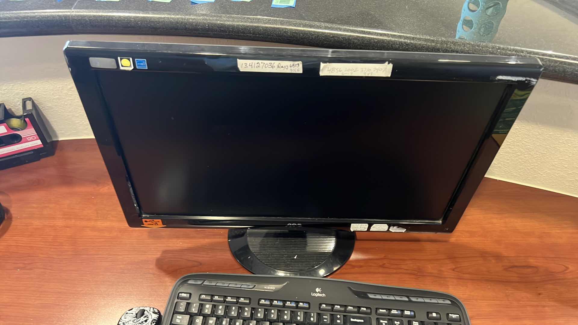 Photo 1 of AOC LCD 20" MONITOR W LOGITECH KEYBOARD & MOUSE