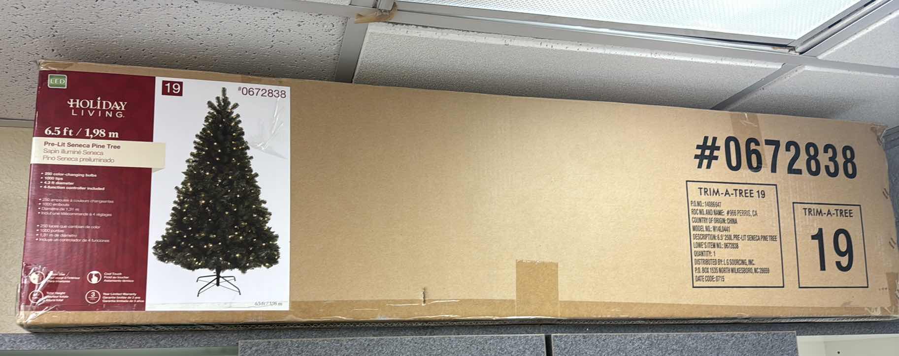 Photo 1 of 6.5’ SENECA PINE PRE-LIT CHRISTMAS TREE