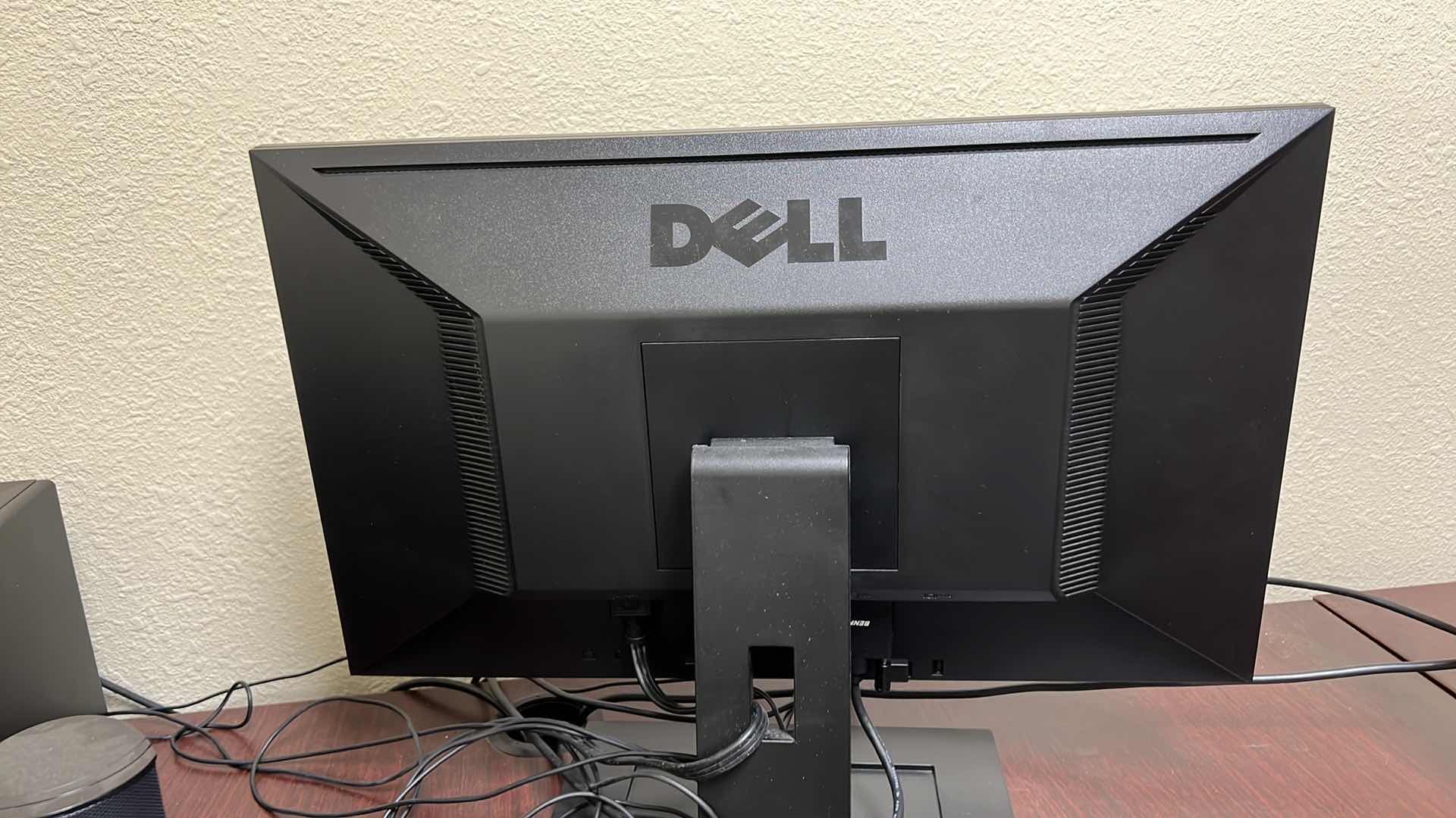 Photo 1 of DELL 21" MONITOR, 2 SPEAKERS, KEYBOARD & MOUSE