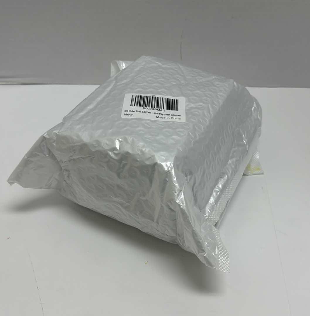 Photo 1 of NEW 8-PKGS BLACK SILICONE LARGE CUBE ICE TRAYS (2 PER PKG)