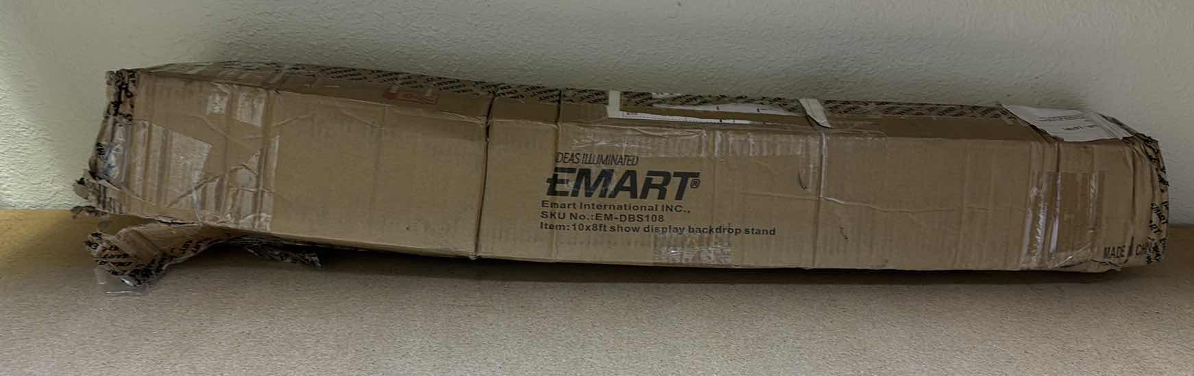 Photo 1 of EMART INTERNATIONAL INC SHOW DISPLAY BACKDROP STAND AND BAG 10’ X 8’