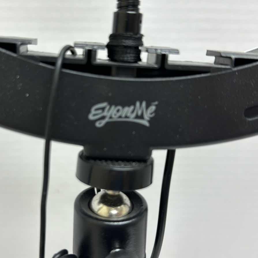 Photo 1 of EYONME RING LIGHT W. TRIPOD STAND