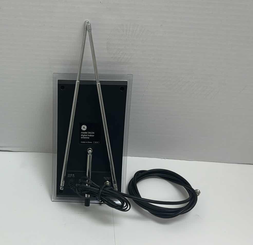 Photo 1 of DIGITAL INDOOR ANTENNA