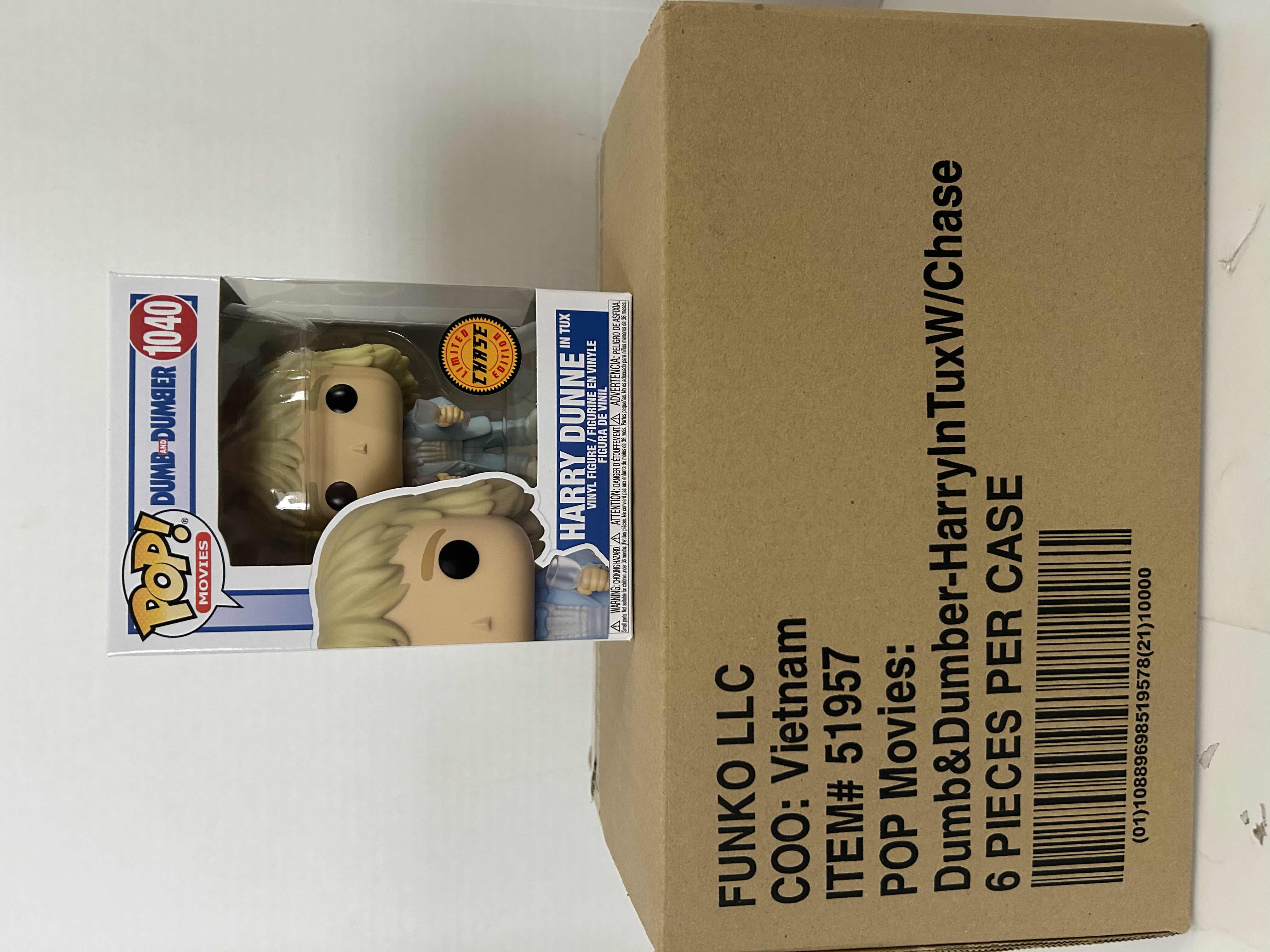 Photo 1 of FUNKO POP! DUMB & DUMBER: HARRY DUNNE IN TUX #1040
6 PER CASE