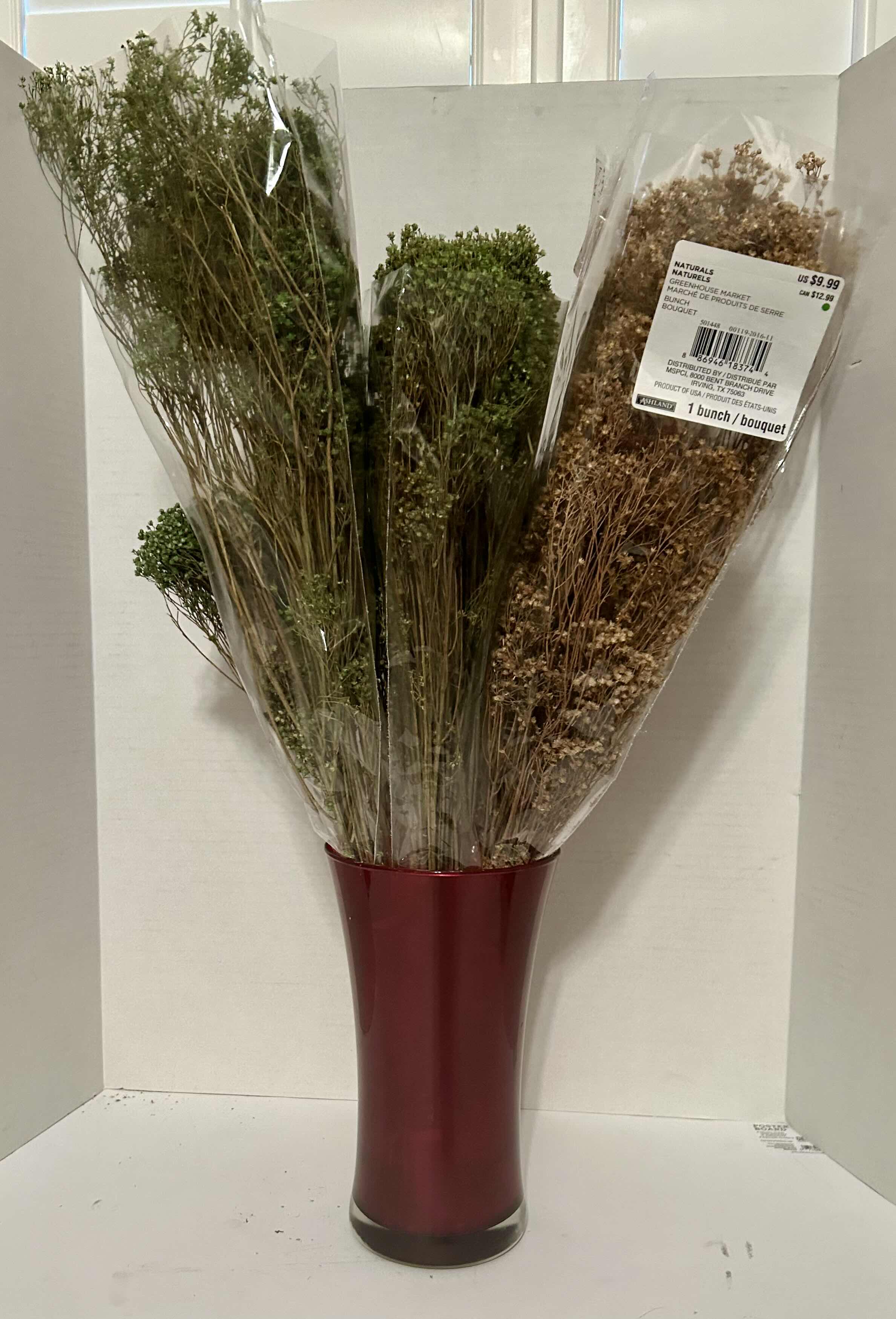 Photo 1 of ASSORTED HOME DECOR 9” VASE, CANDLE HOLDER, AND NIGHTLIGHT