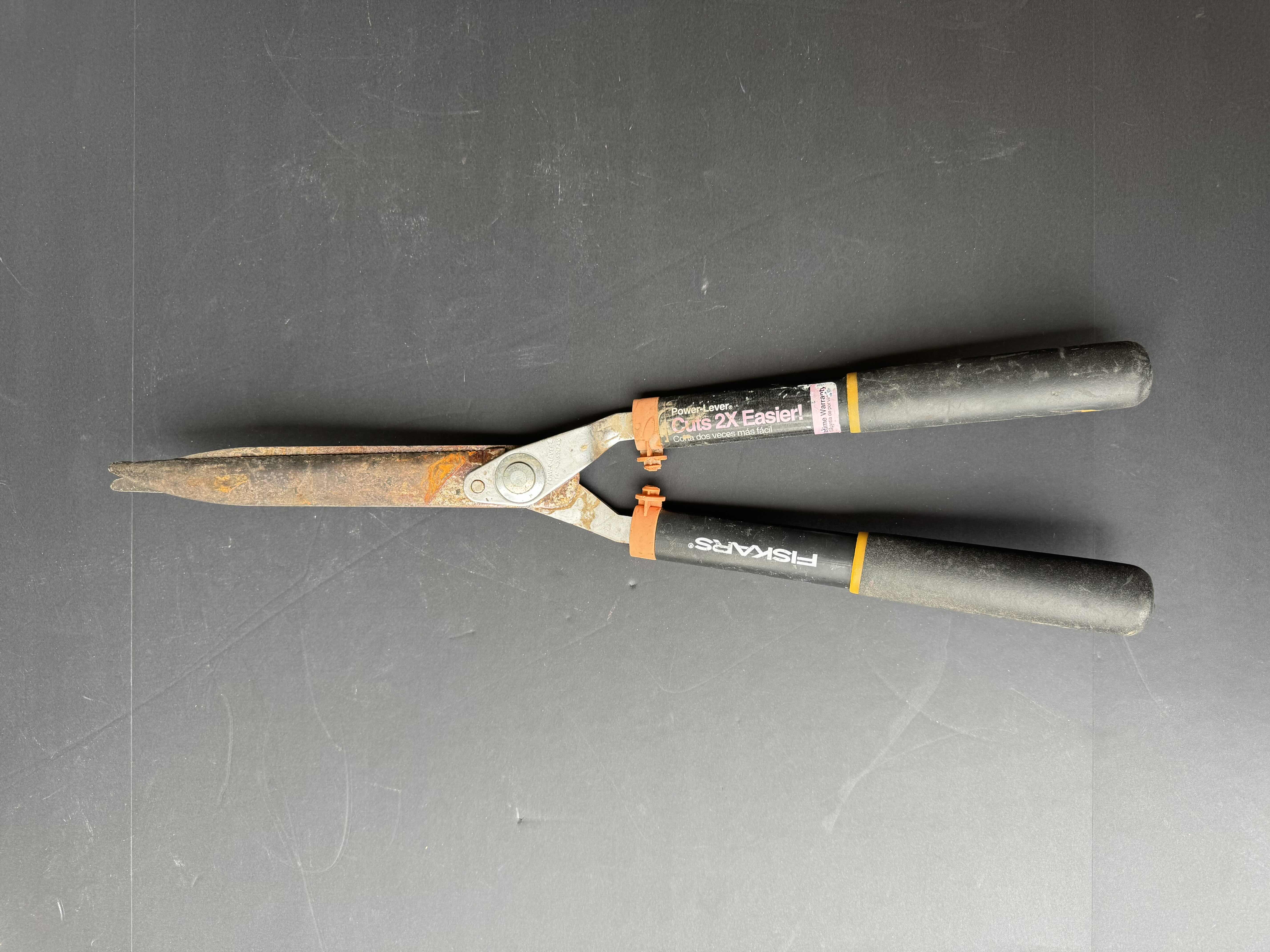 Photo 1 of CORONA DUAL LINK LIMB BRANCH LOOPER AND FISKARS POWER LEVER EXTENDABLE HEDGE SHEARS, GARDEN OUTDOORS