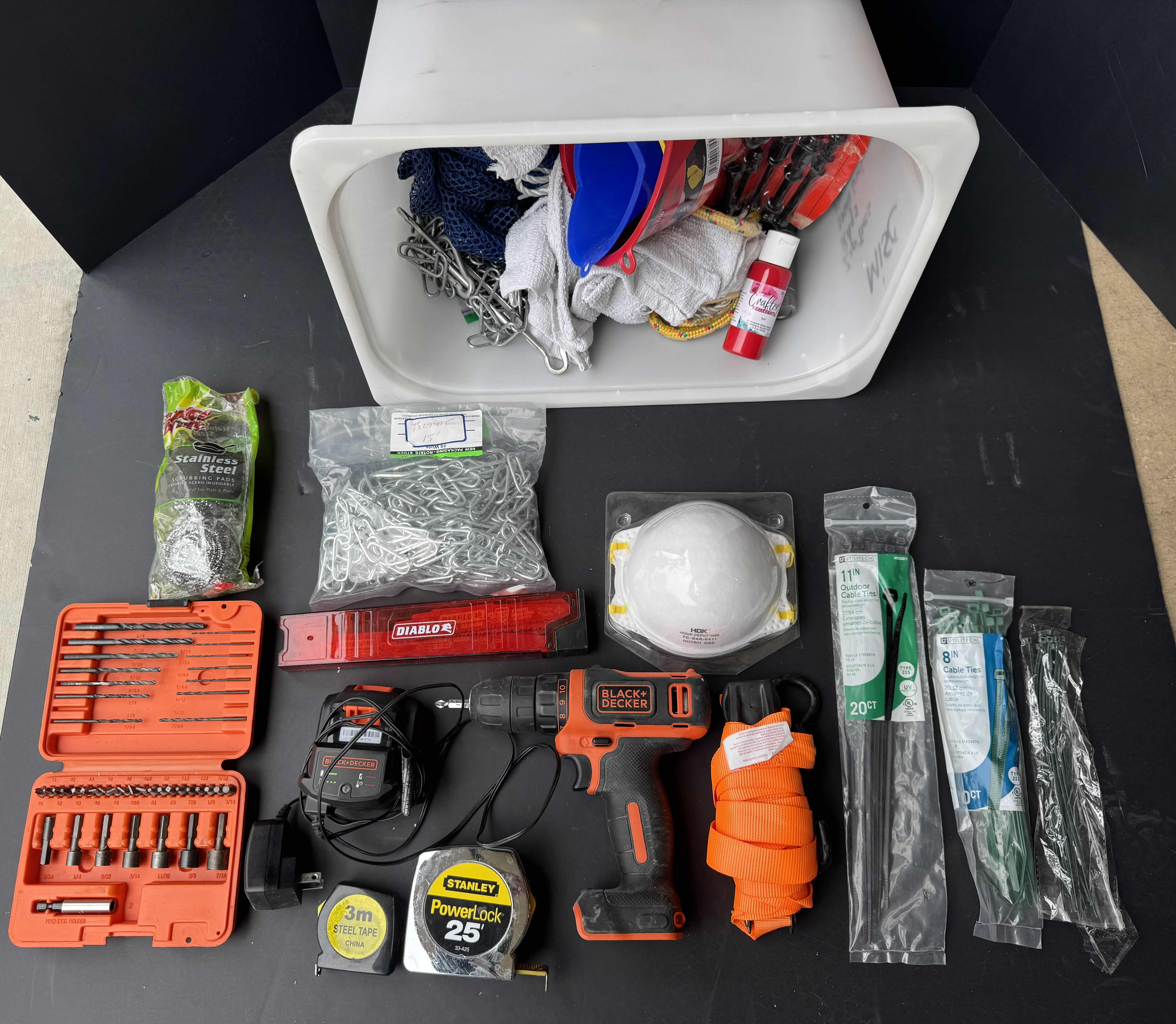 Photo 1 of HOME ESSENTIALS TOOLS AND ASSORTED ITEMS, OUTDOOR/GARDEN 
18 ITEMS