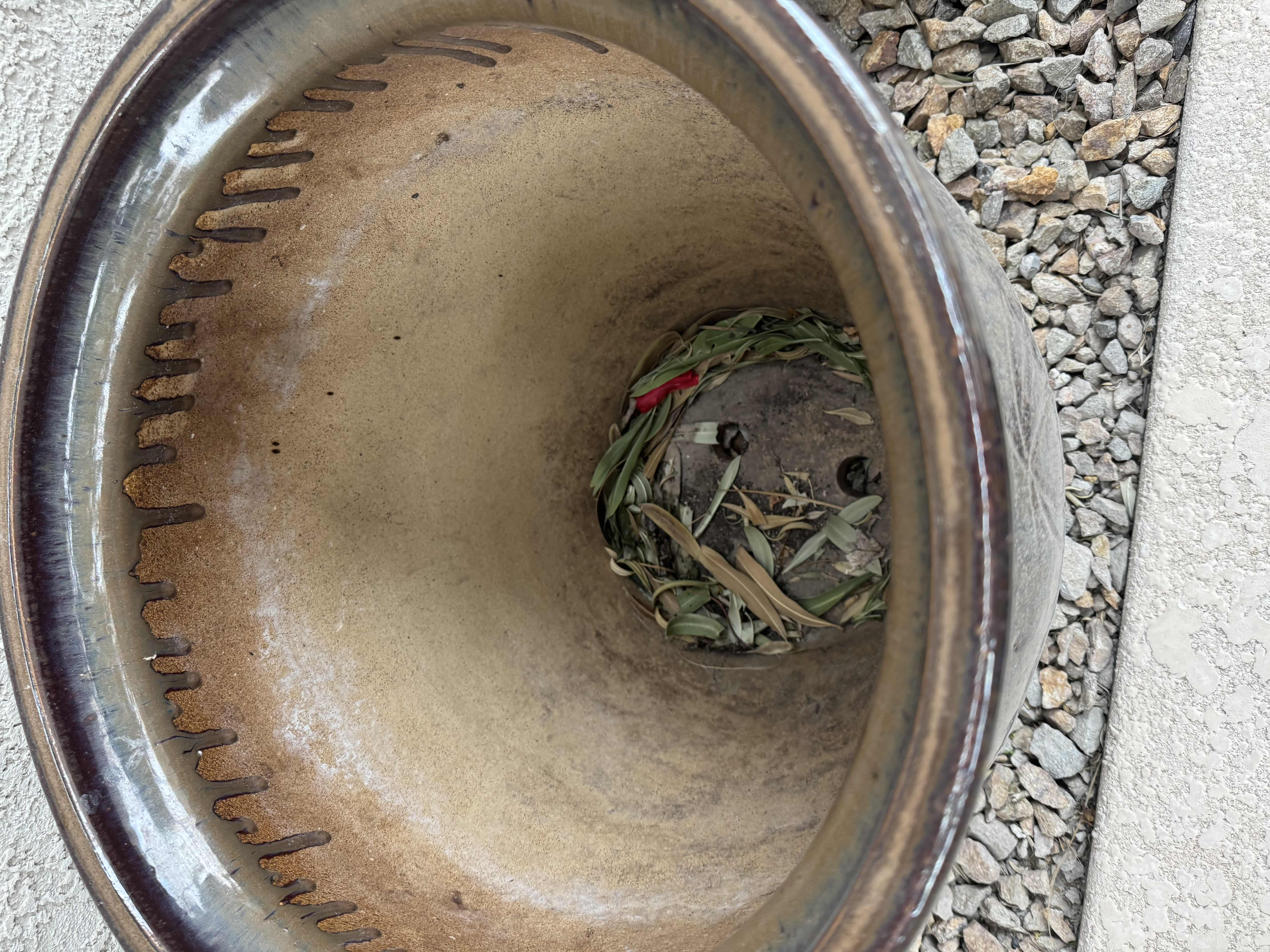 Photo 3 of GLAZED CERAMIC PLANTER H20”